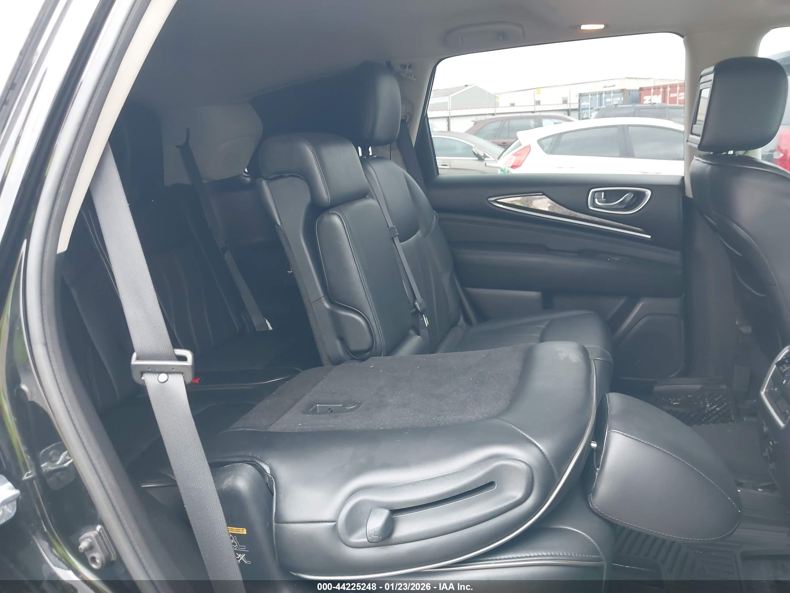 INFINITI QX60 image 8