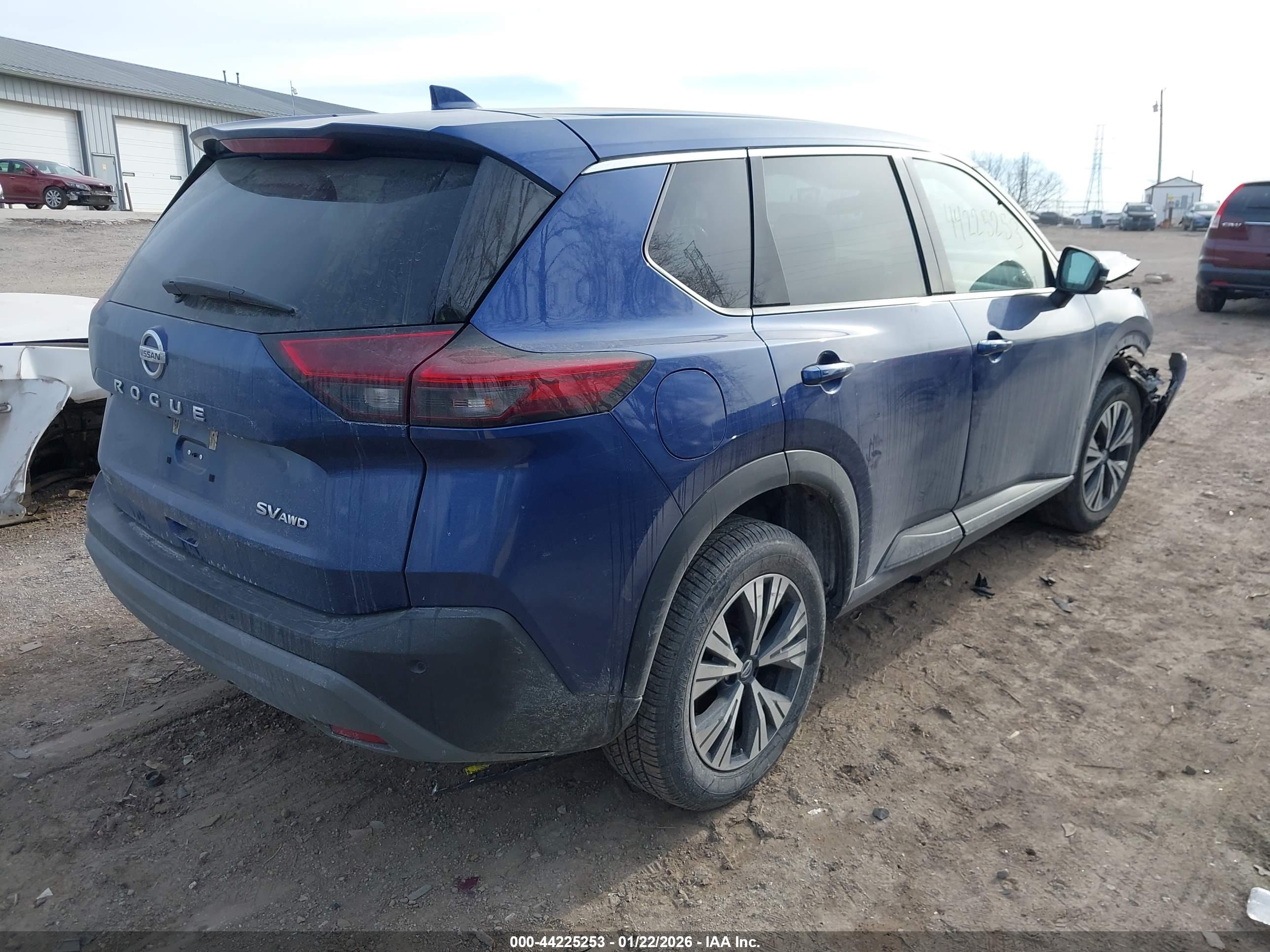 NISSAN ROGUE image 4