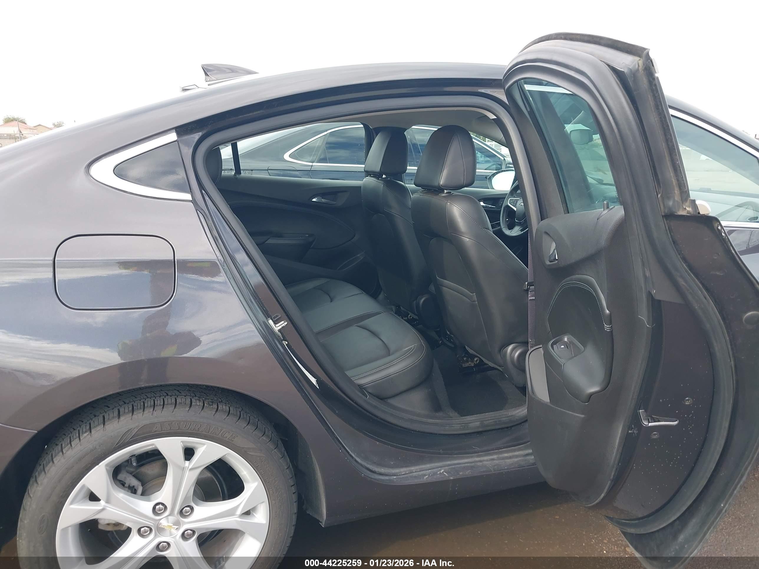 CHEVROLET CRUZE image 8