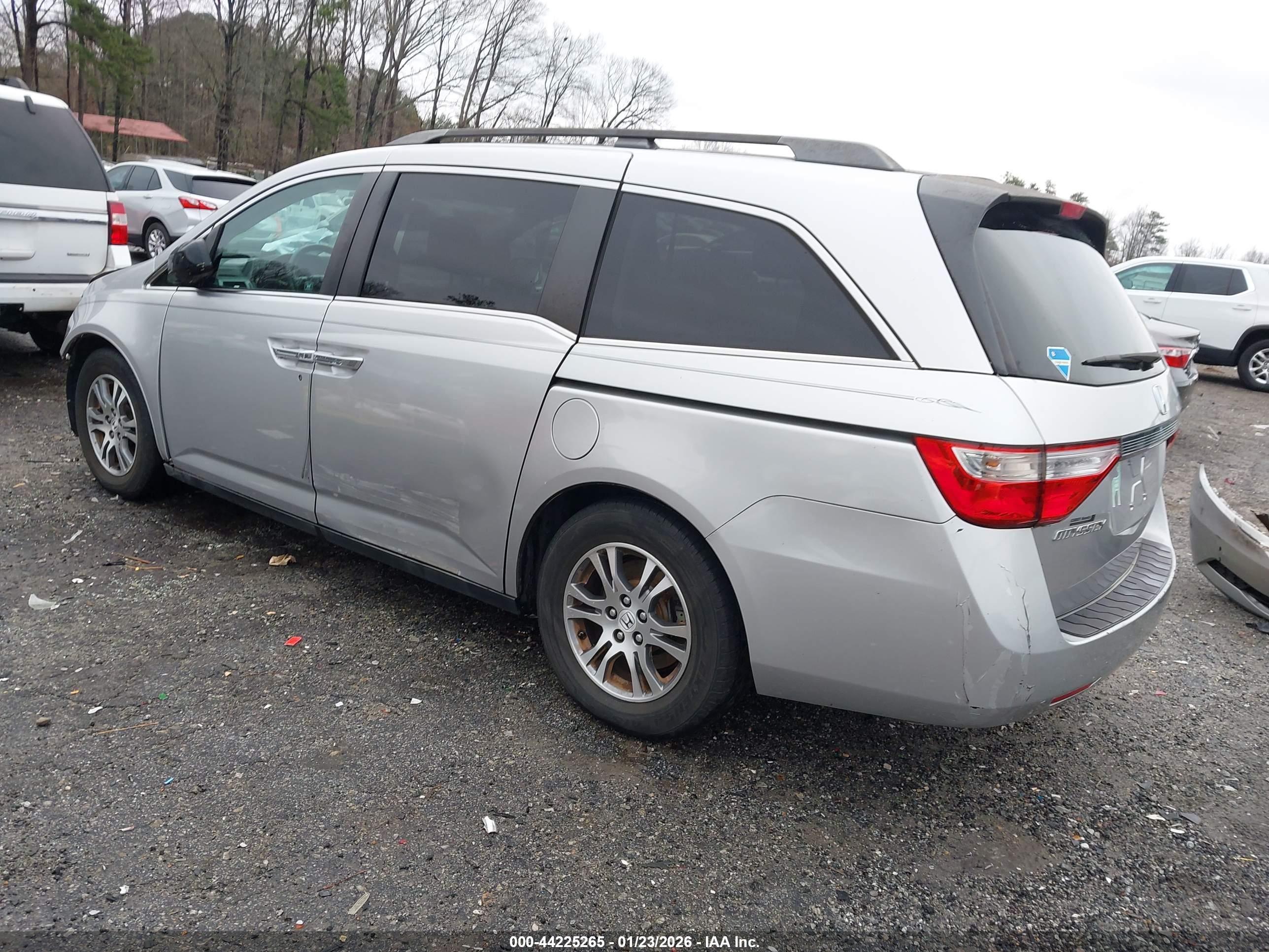 HONDA ODYSSEY image 3