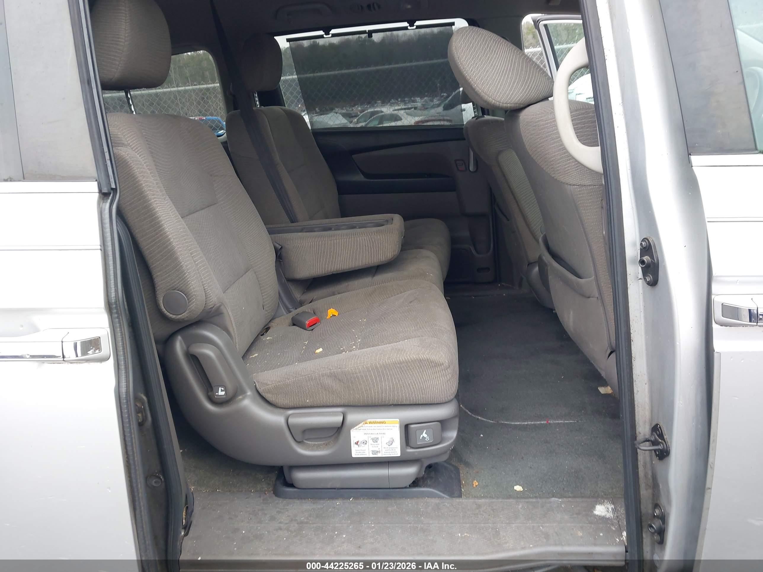 HONDA ODYSSEY image 8