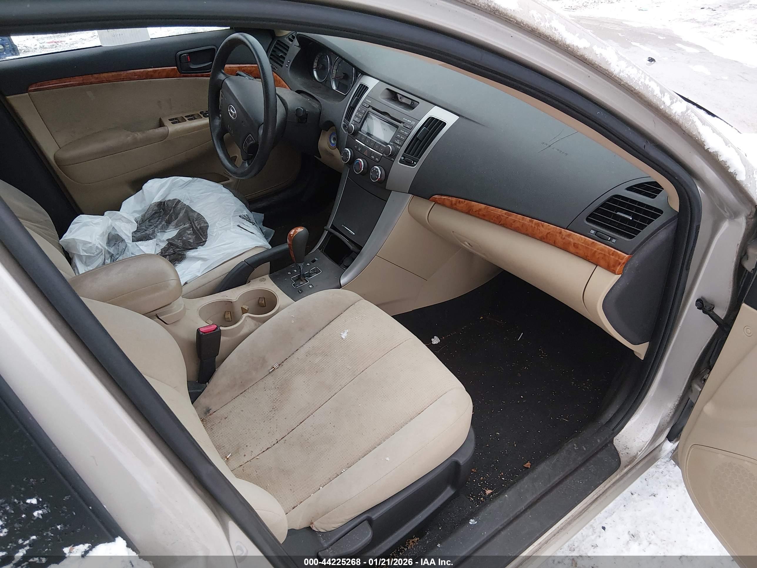 HYUNDAI SONATA image 5