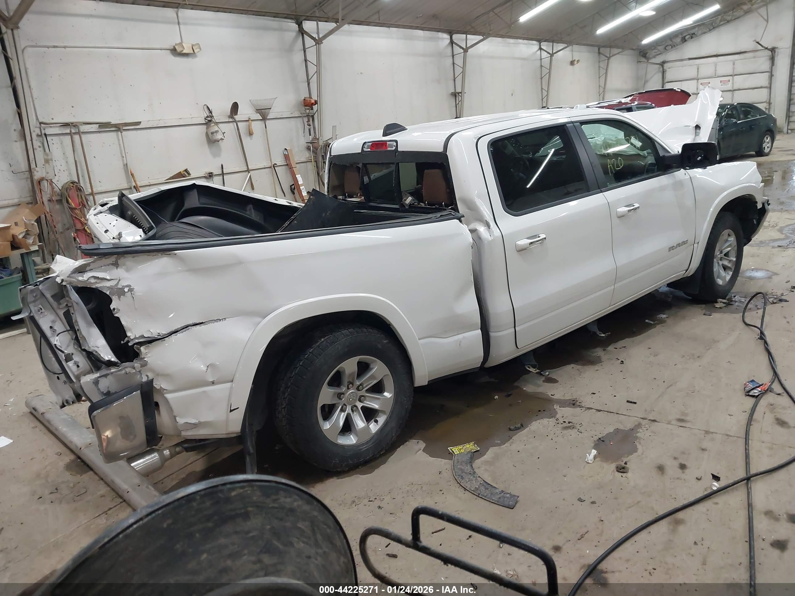 RAM 1500 image 4