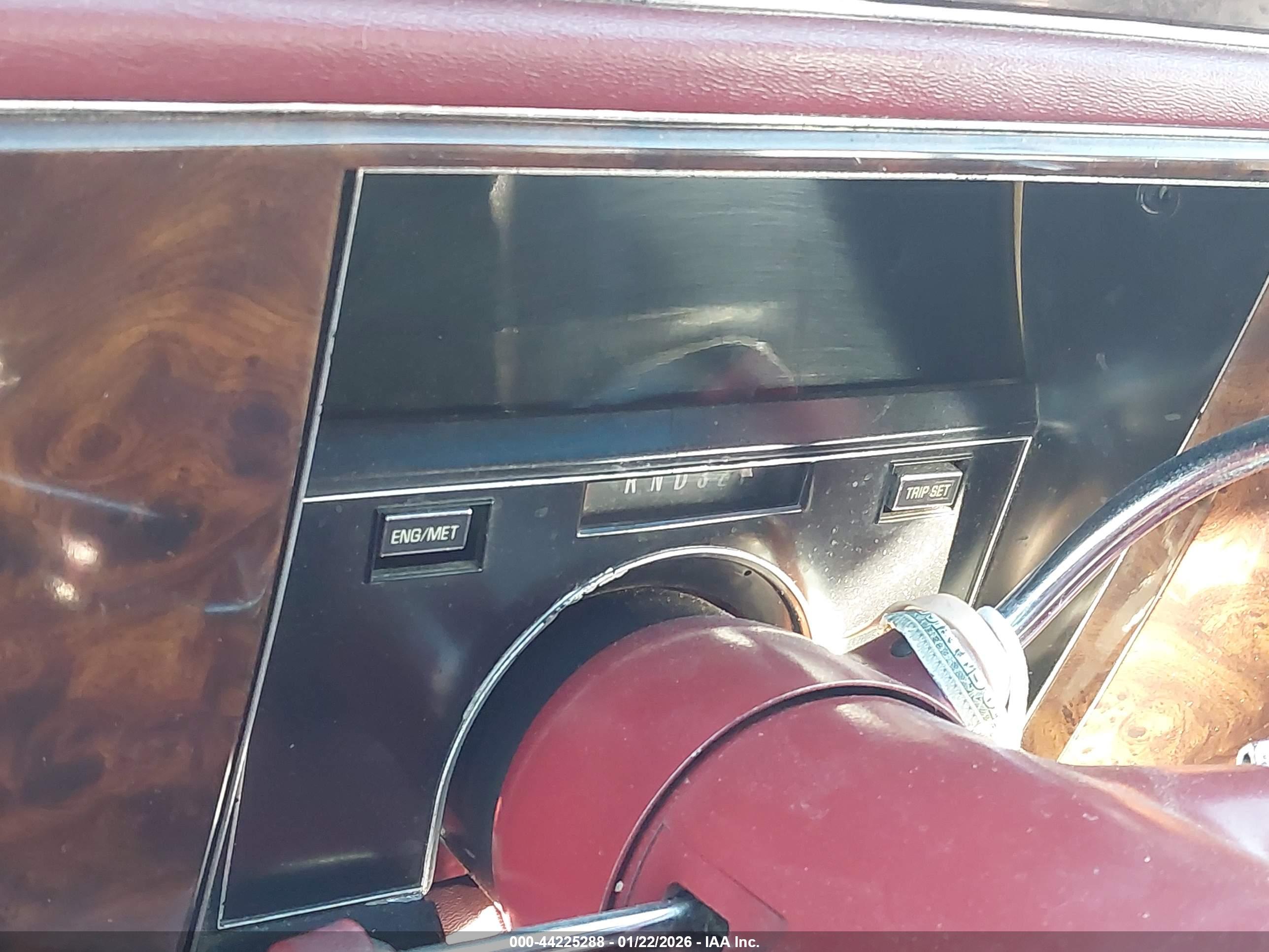 CADILLAC BROUGHAM image 7