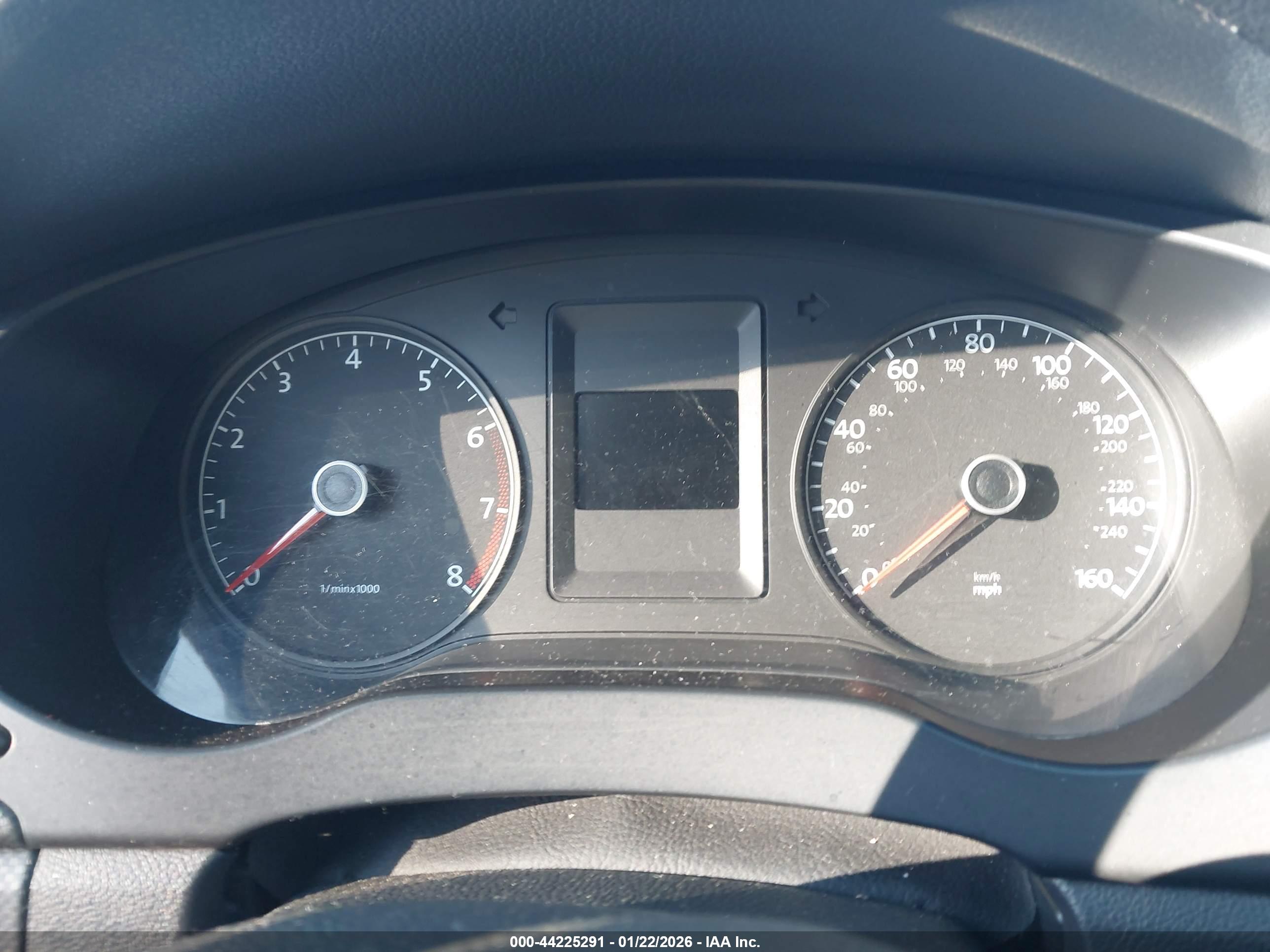 VOLKSWAGEN JETTA image 7