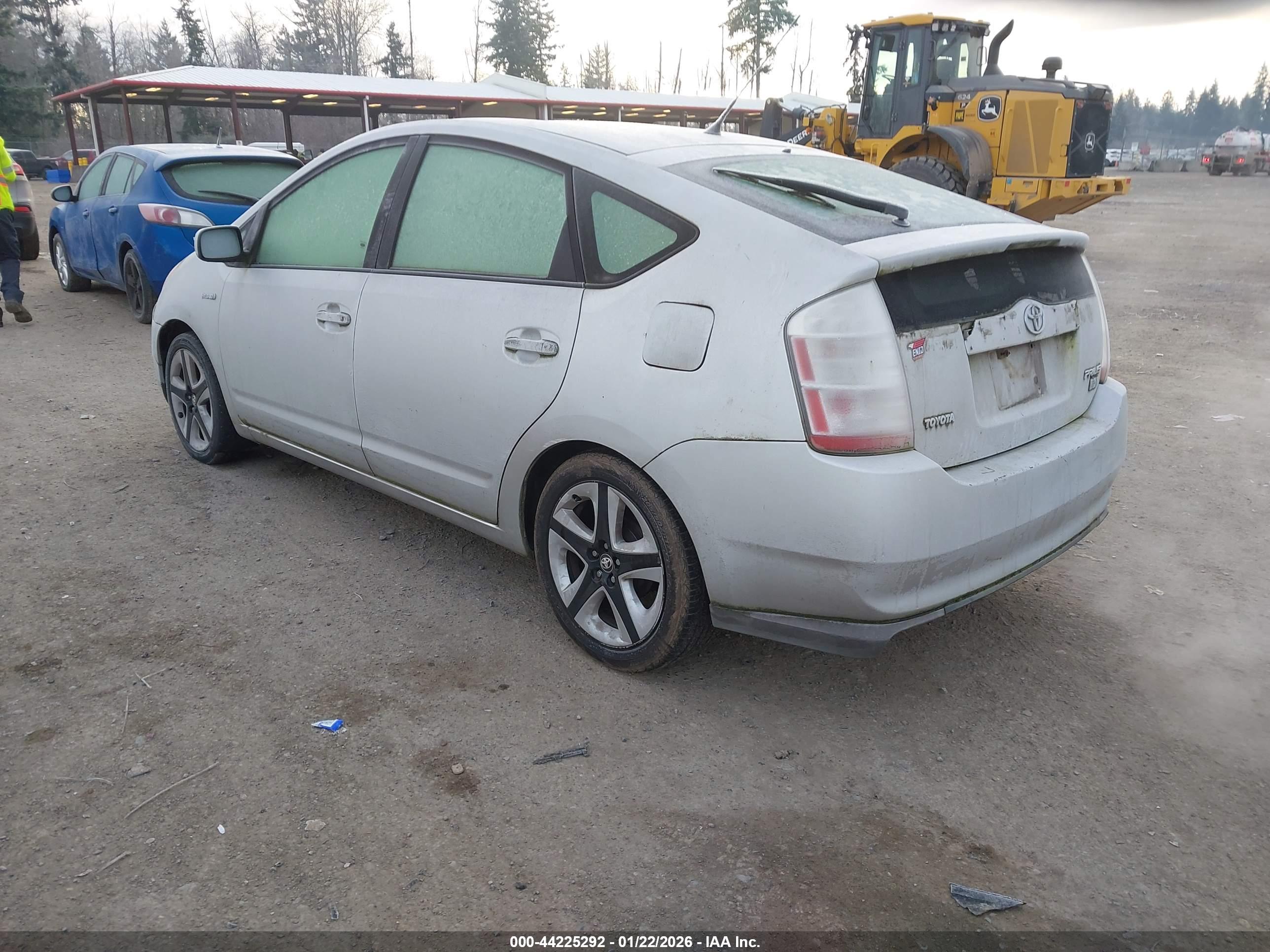 TOYOTA PRIUS image 3