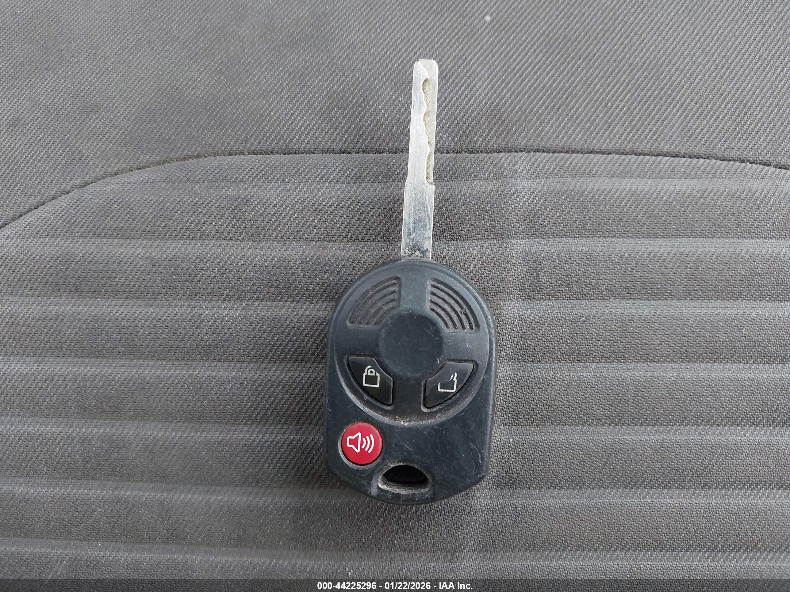 FORD ESCAPE image 11