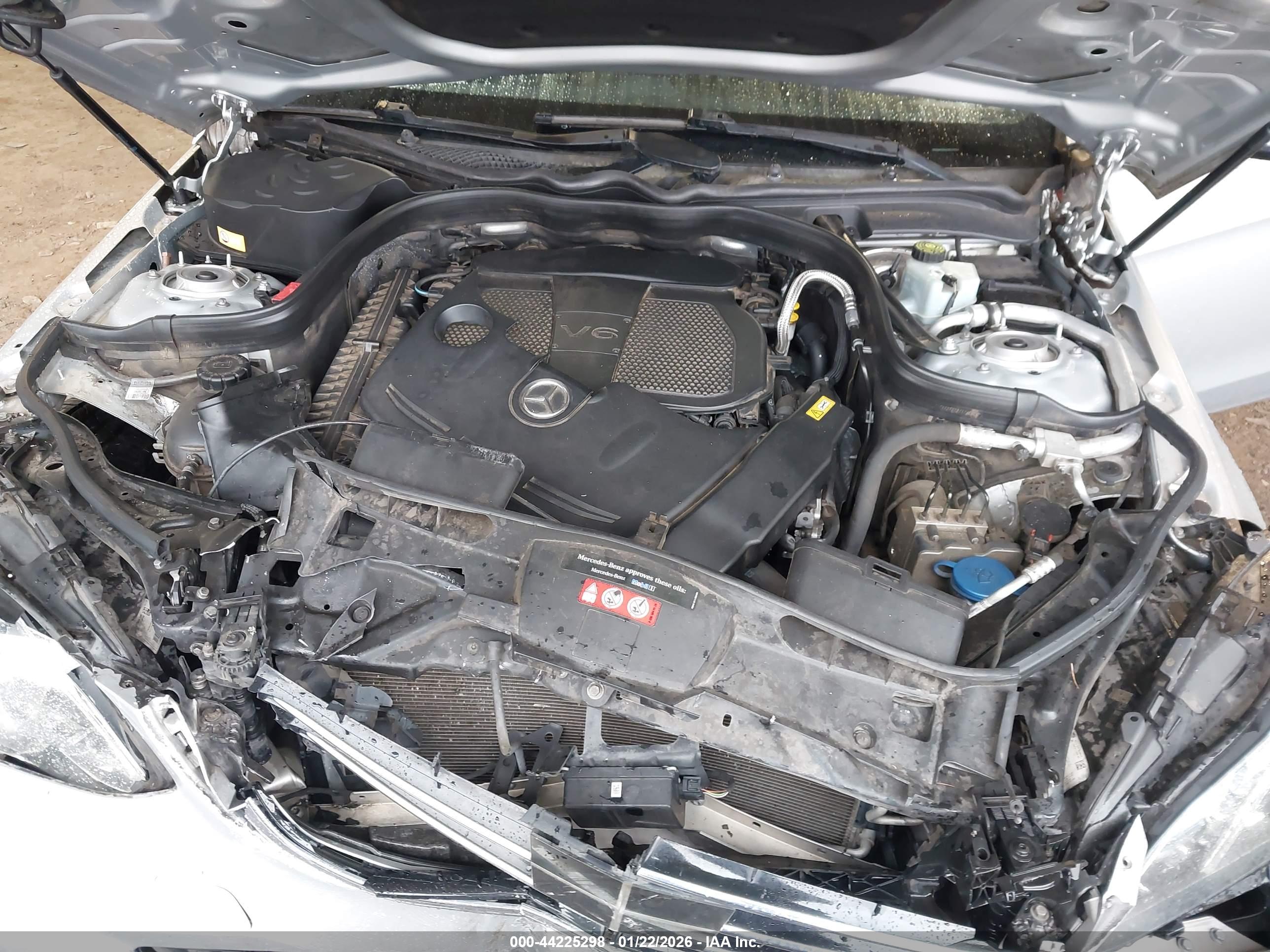 MERCEDES-BENZ E image 10