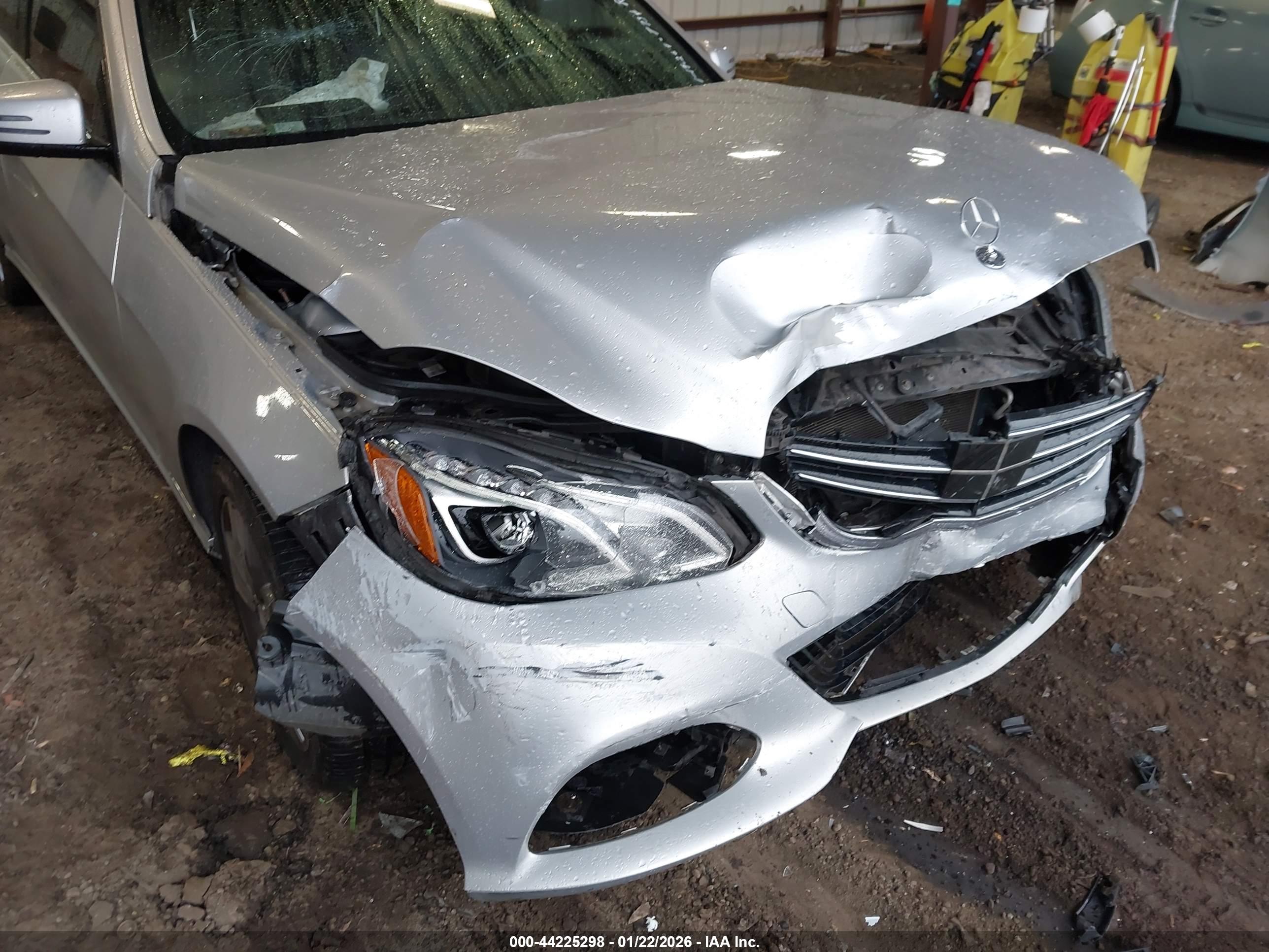 MERCEDES-BENZ E image 6