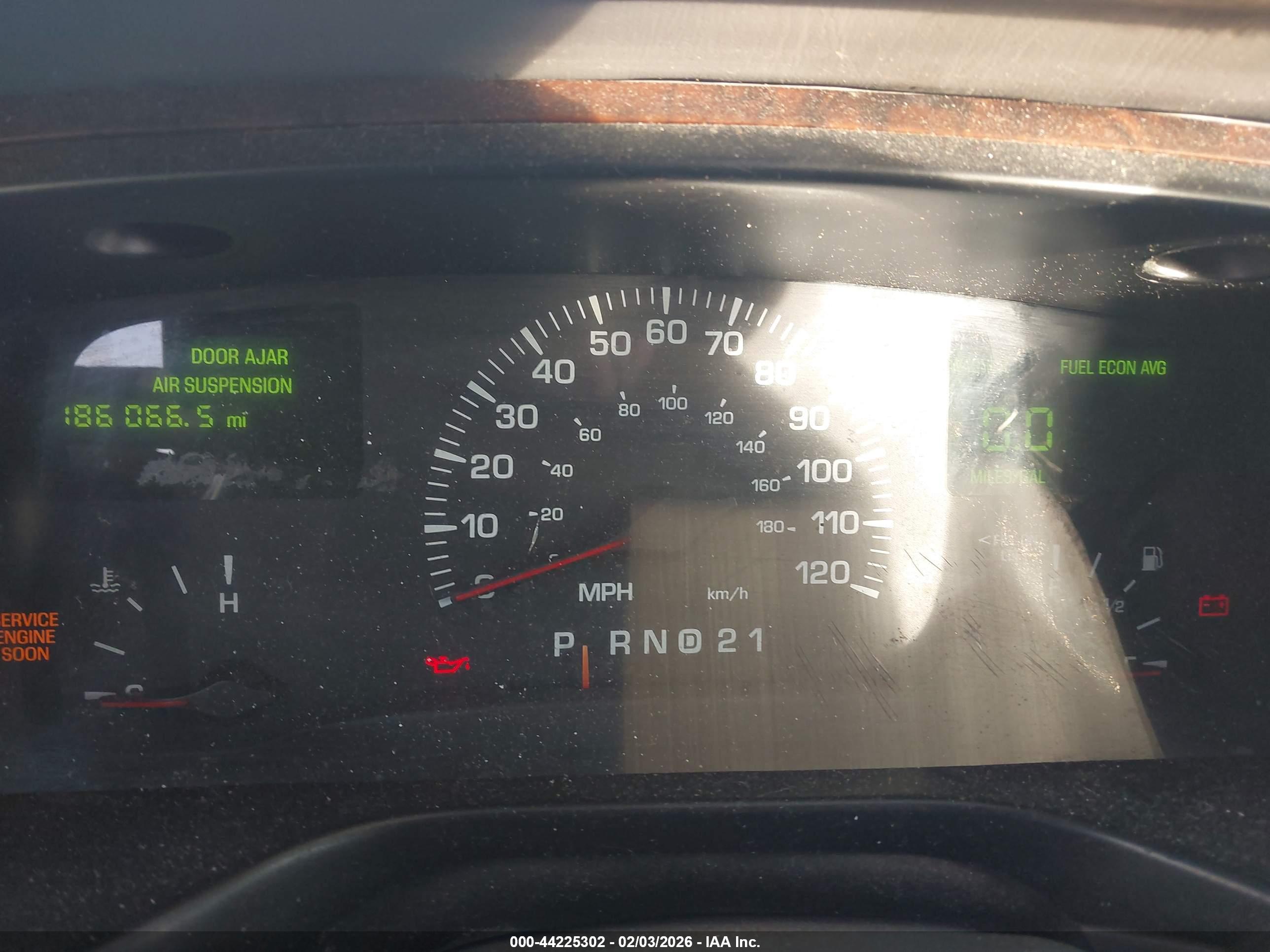 LINCOLN TOWN image 7