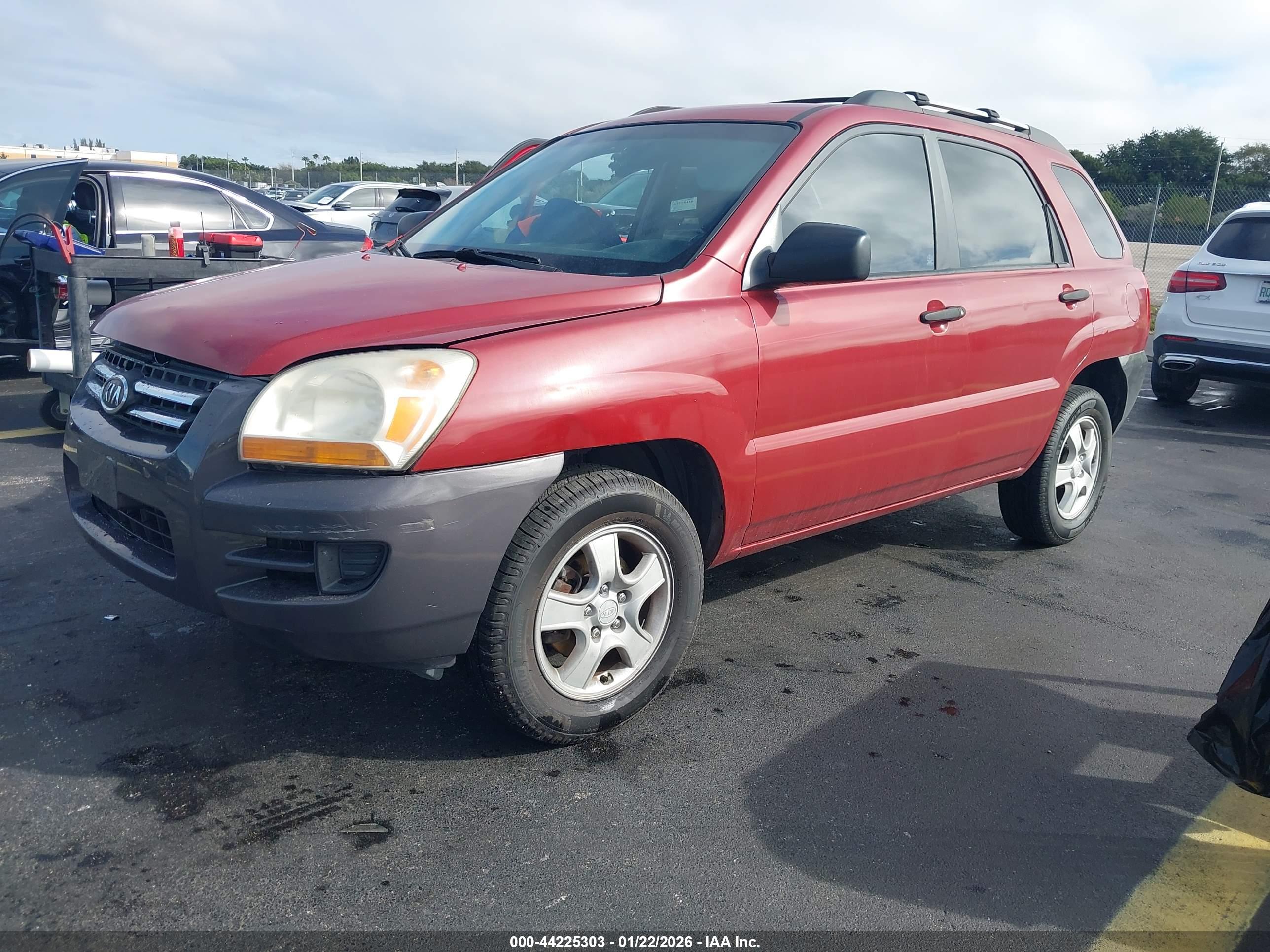 KIA SPORTAGE image 2