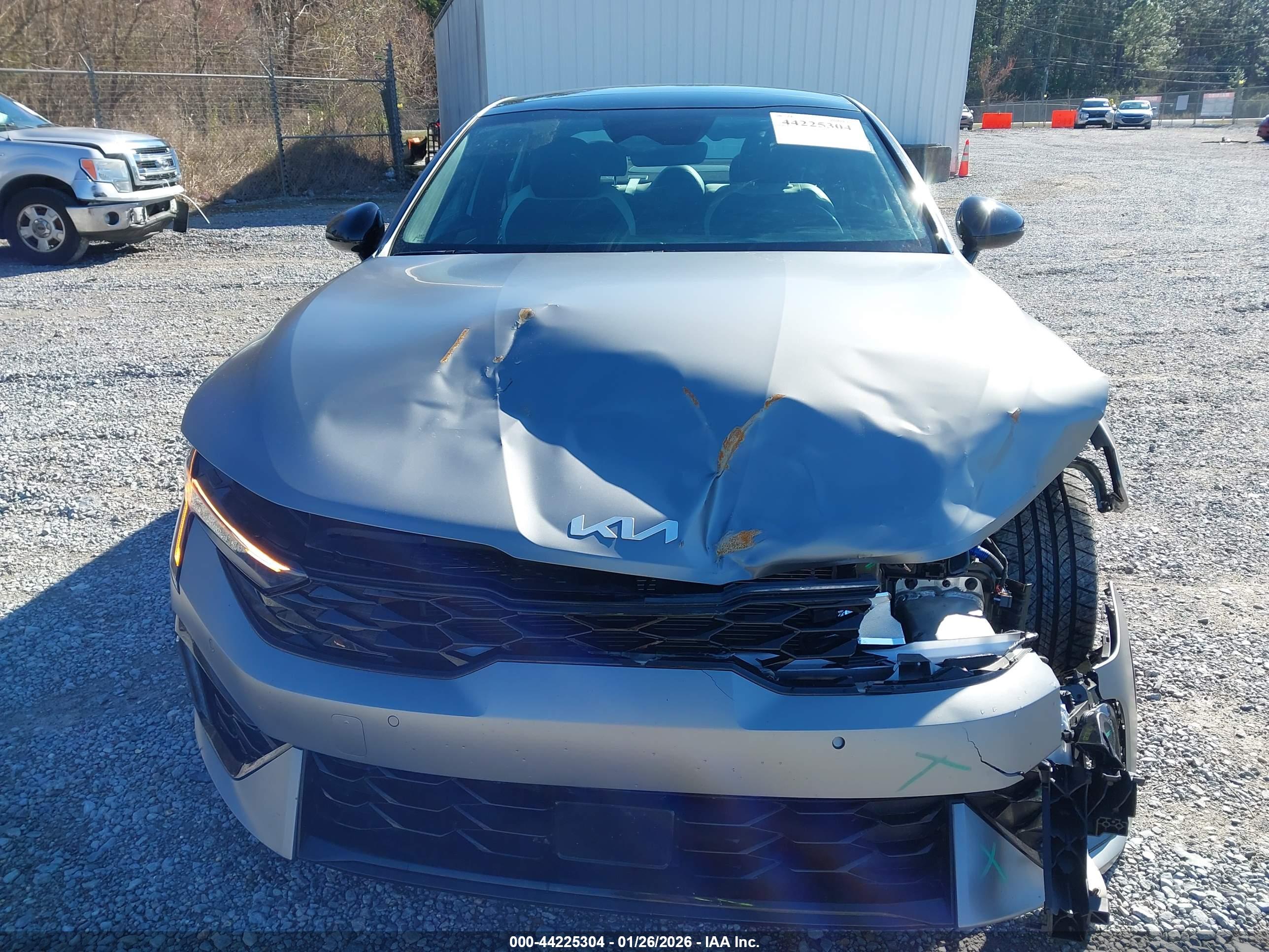 KIA K5 image 6