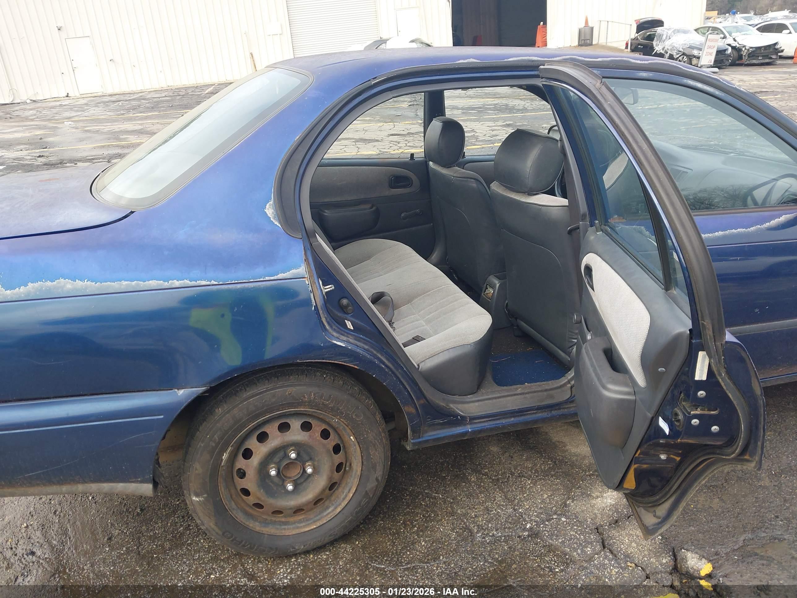 TOYOTA COROLLA image 8