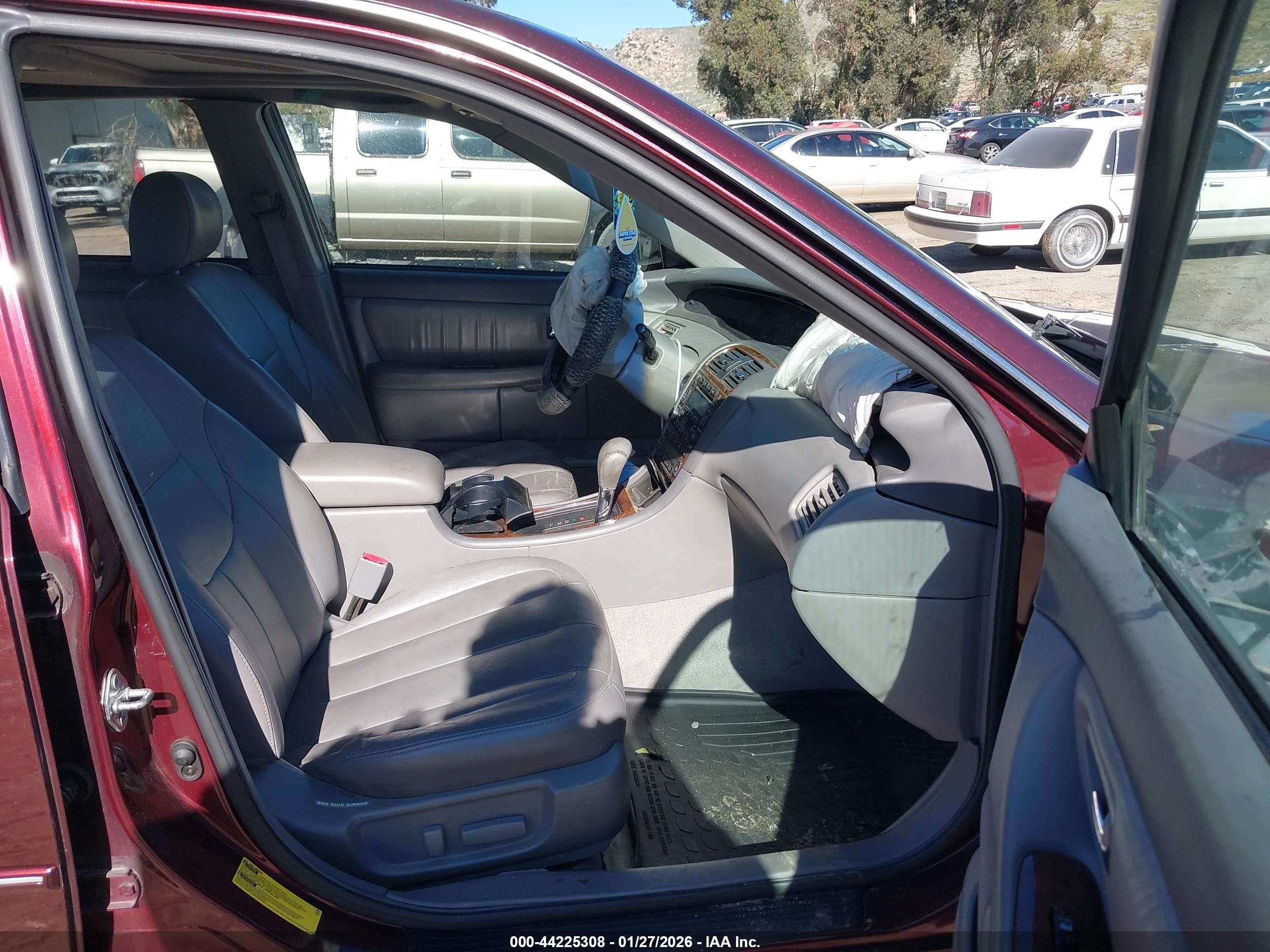 TOYOTA AVALON image 5