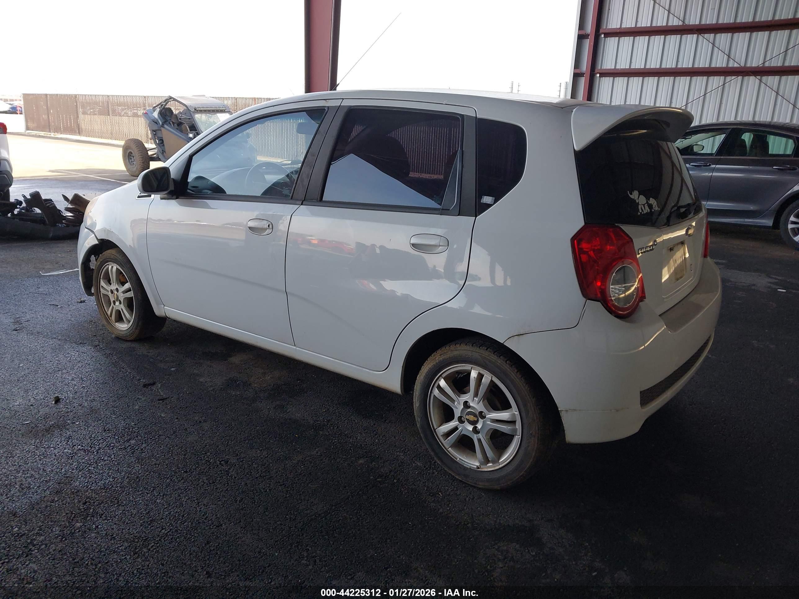 CHEVROLET AVEO image 3