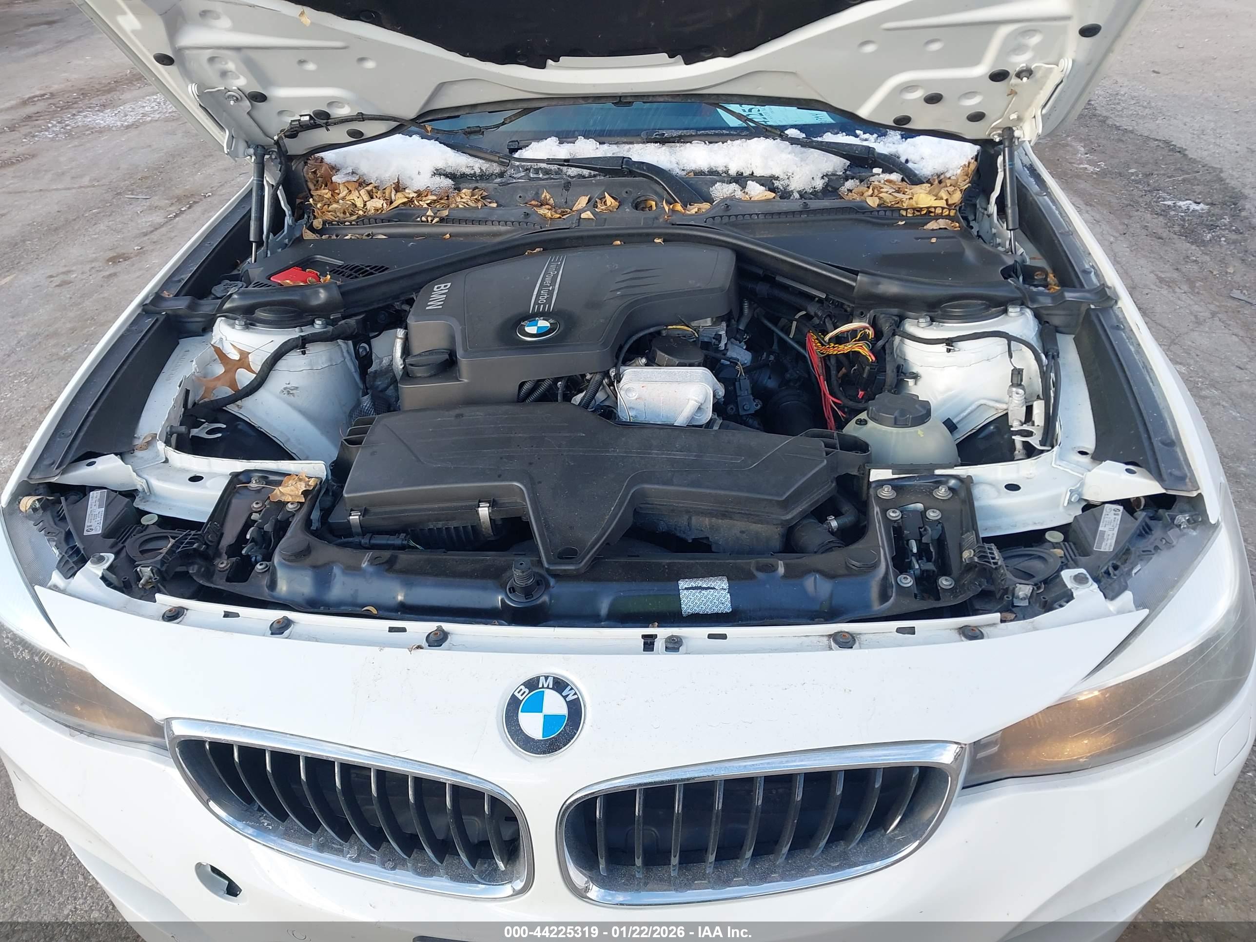 BMW 328I image 10