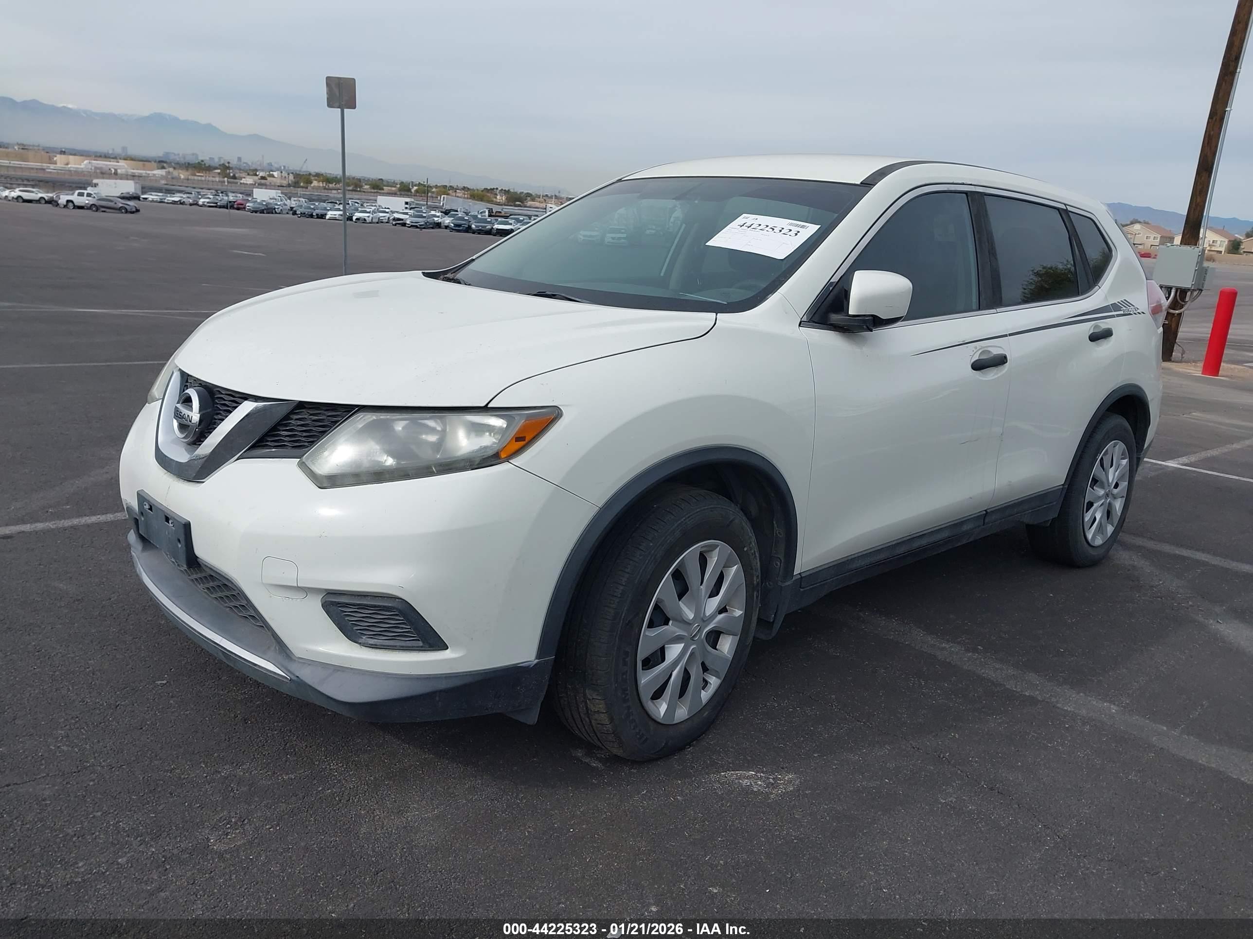 NISSAN ROGUE image 2