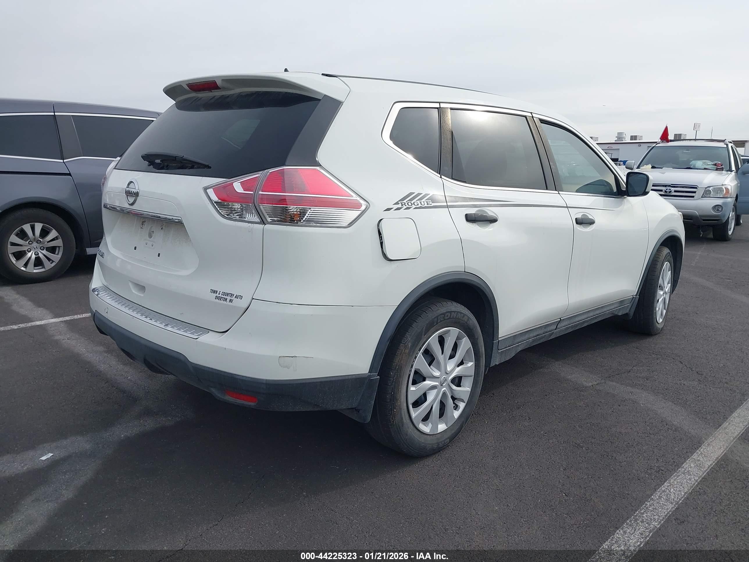 NISSAN ROGUE image 4