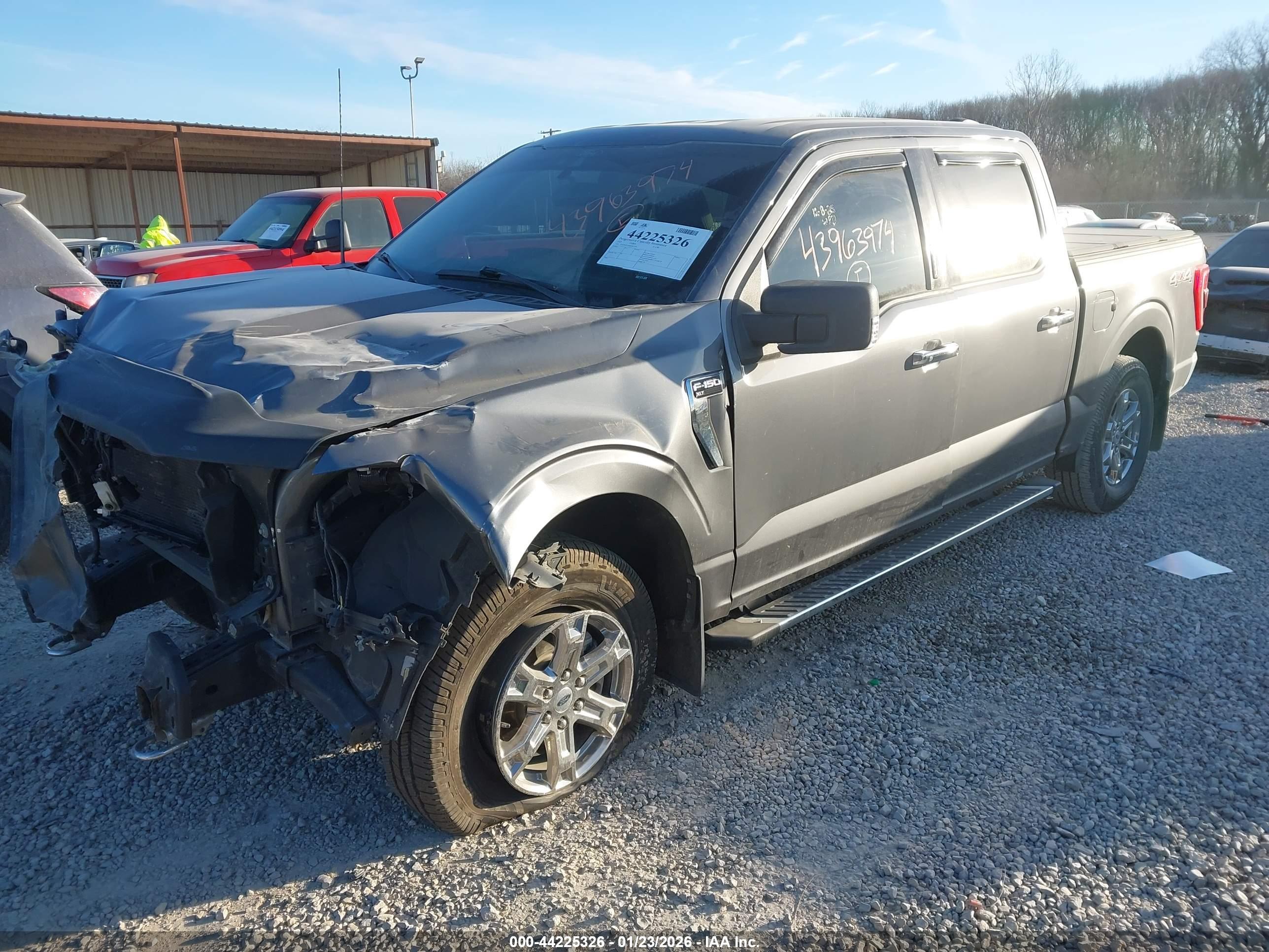 FORD F-150 image 2