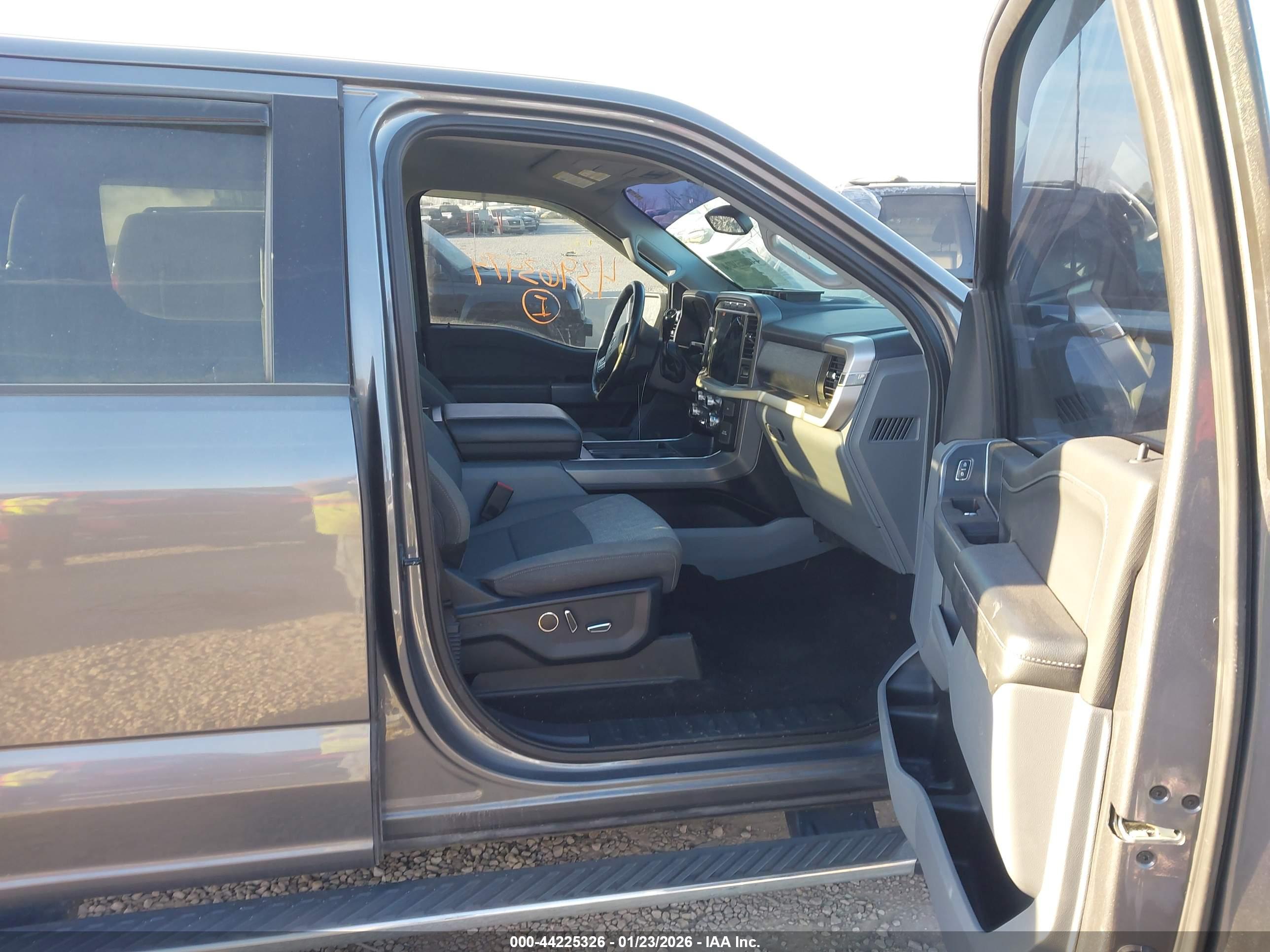 FORD F-150 image 5