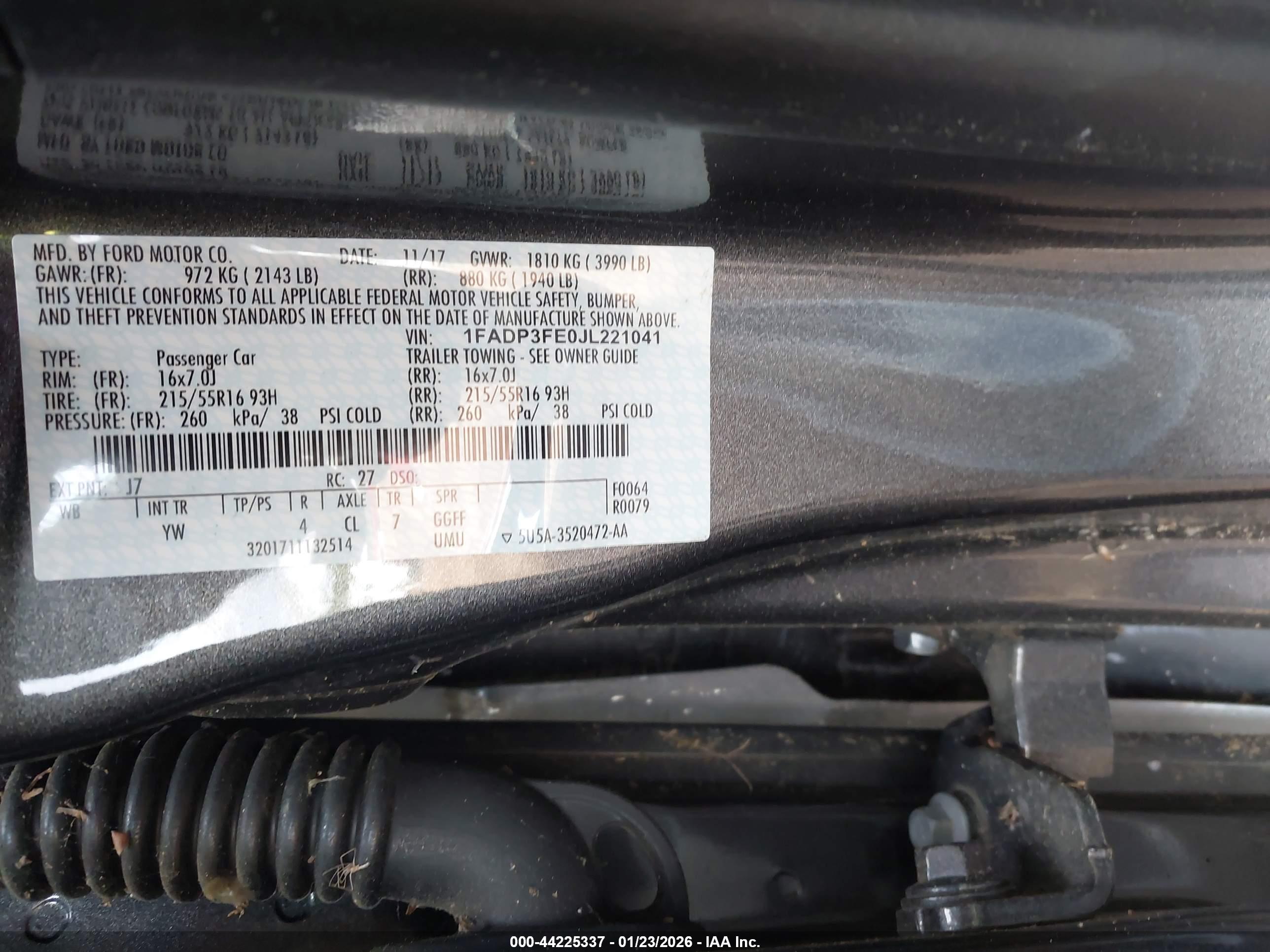 FORD FOCUS image 9