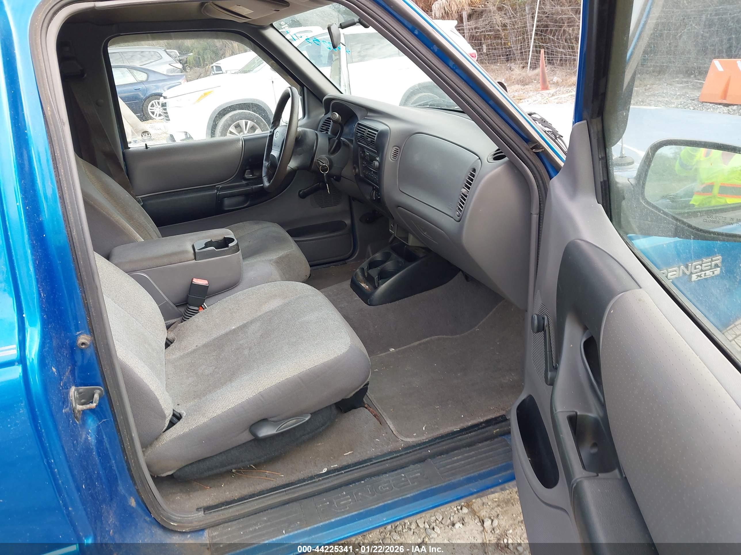 FORD RANGER image 5