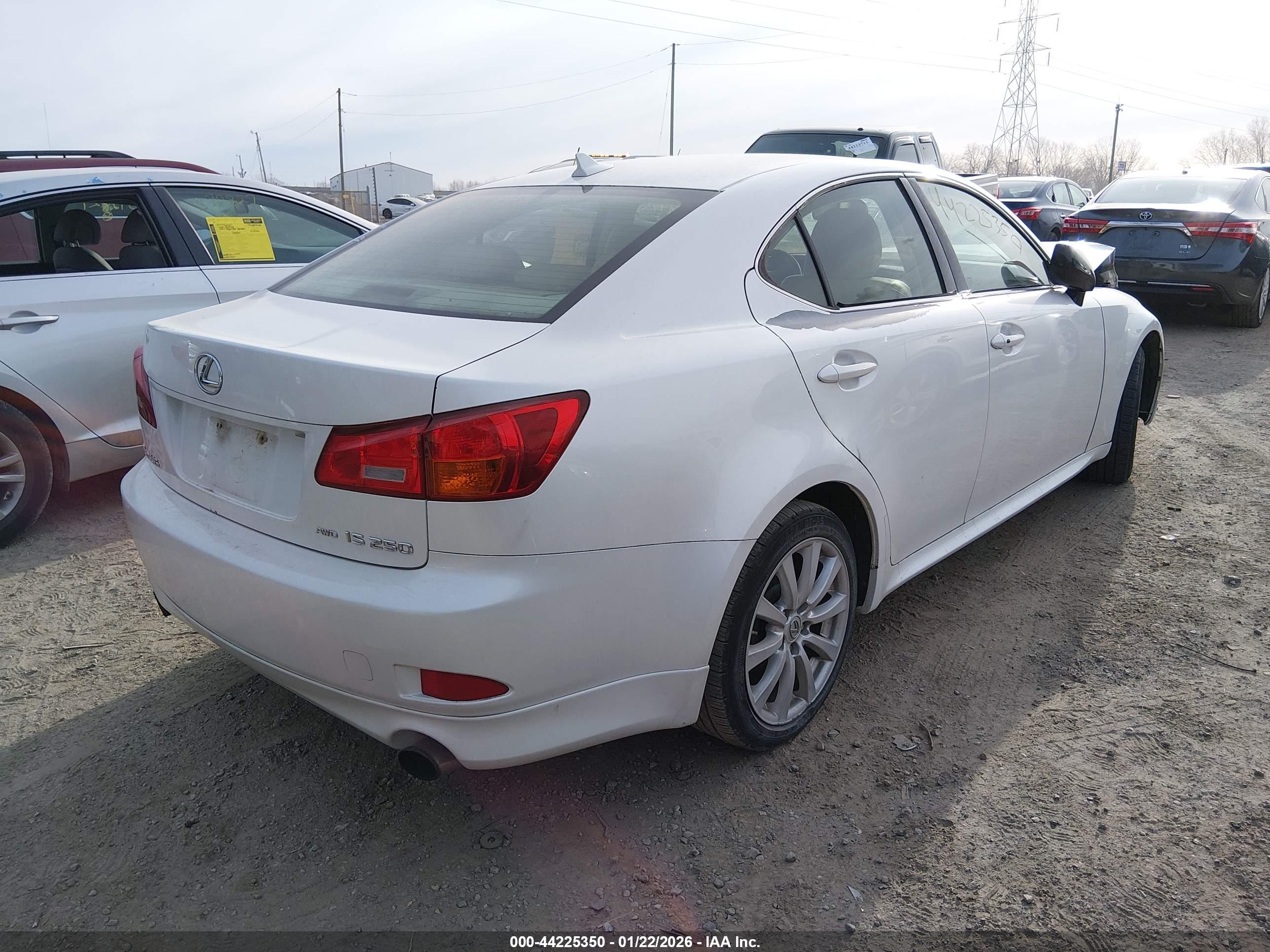 LEXUS IS image 4