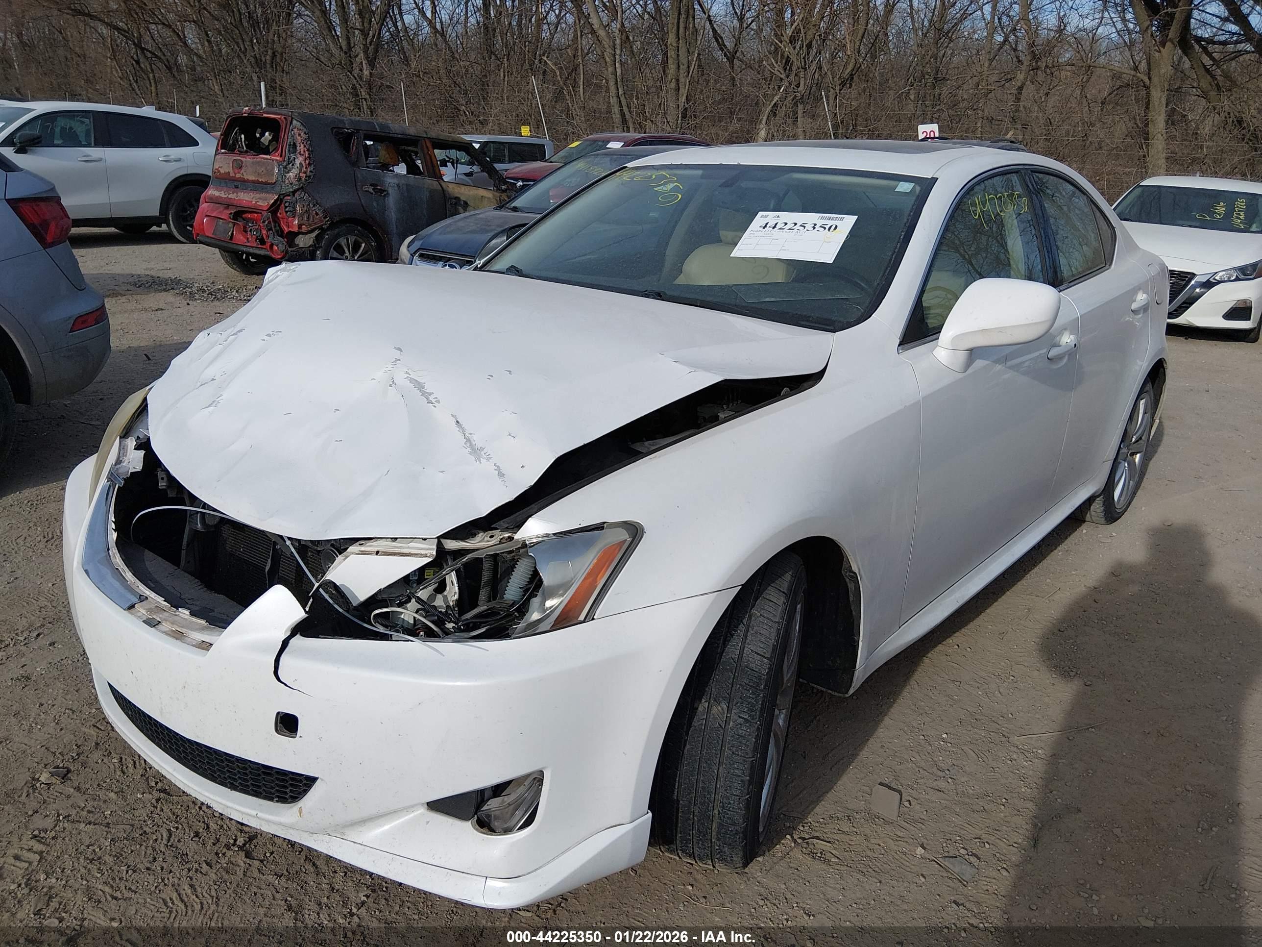 LEXUS IS image 6