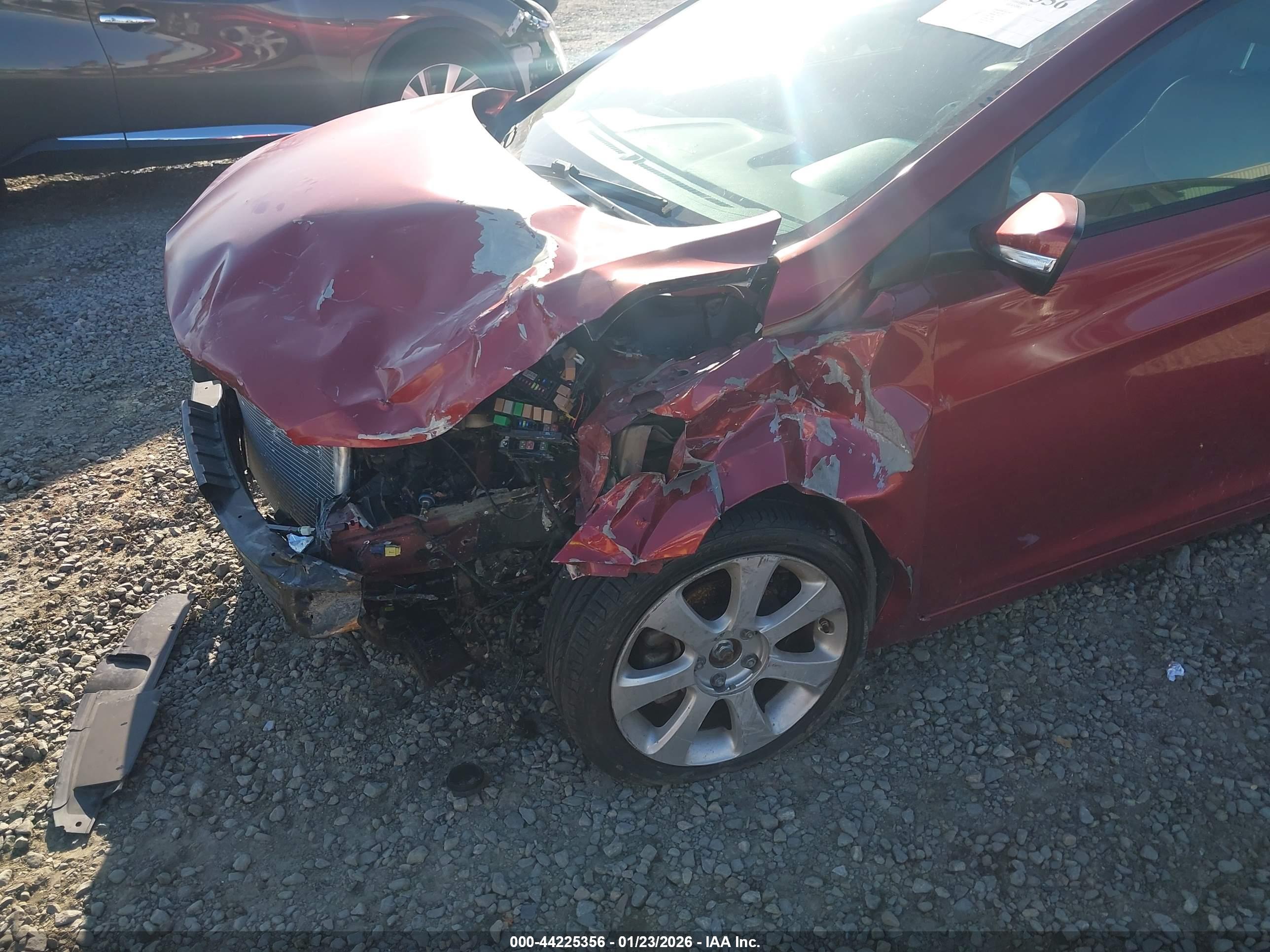 HYUNDAI ELANTRA image 6