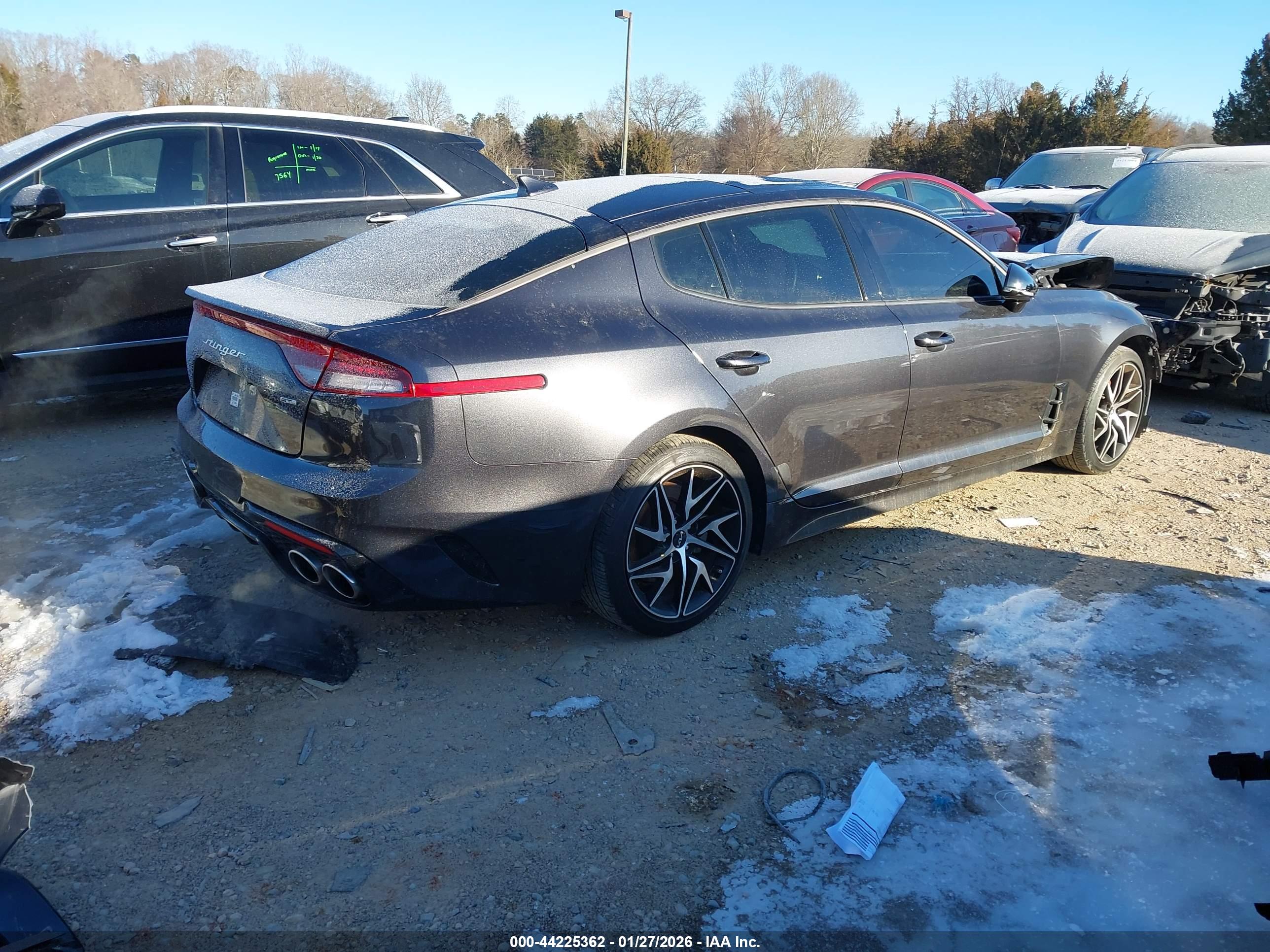 KIA STINGER image 4