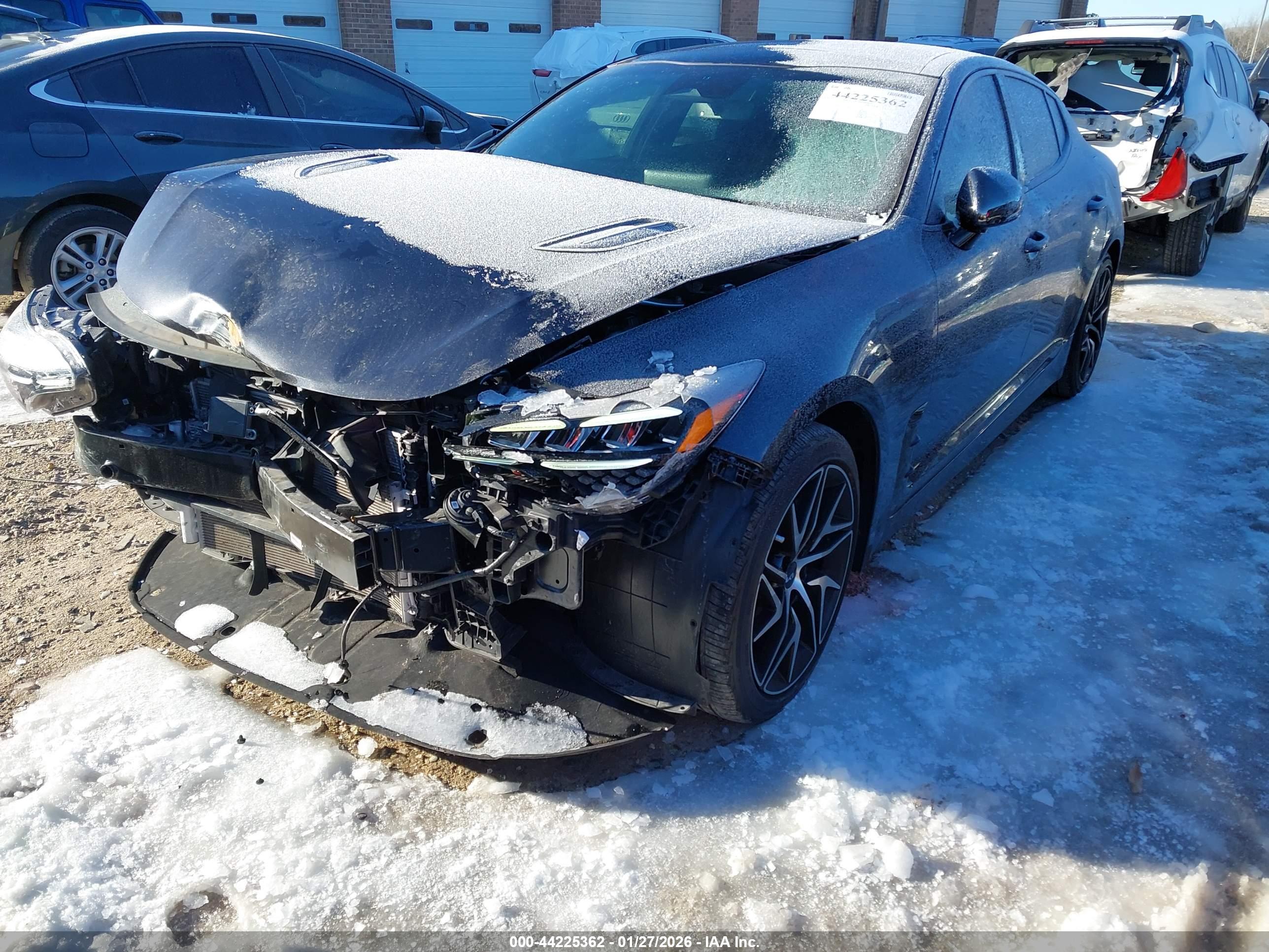 KIA STINGER image 6