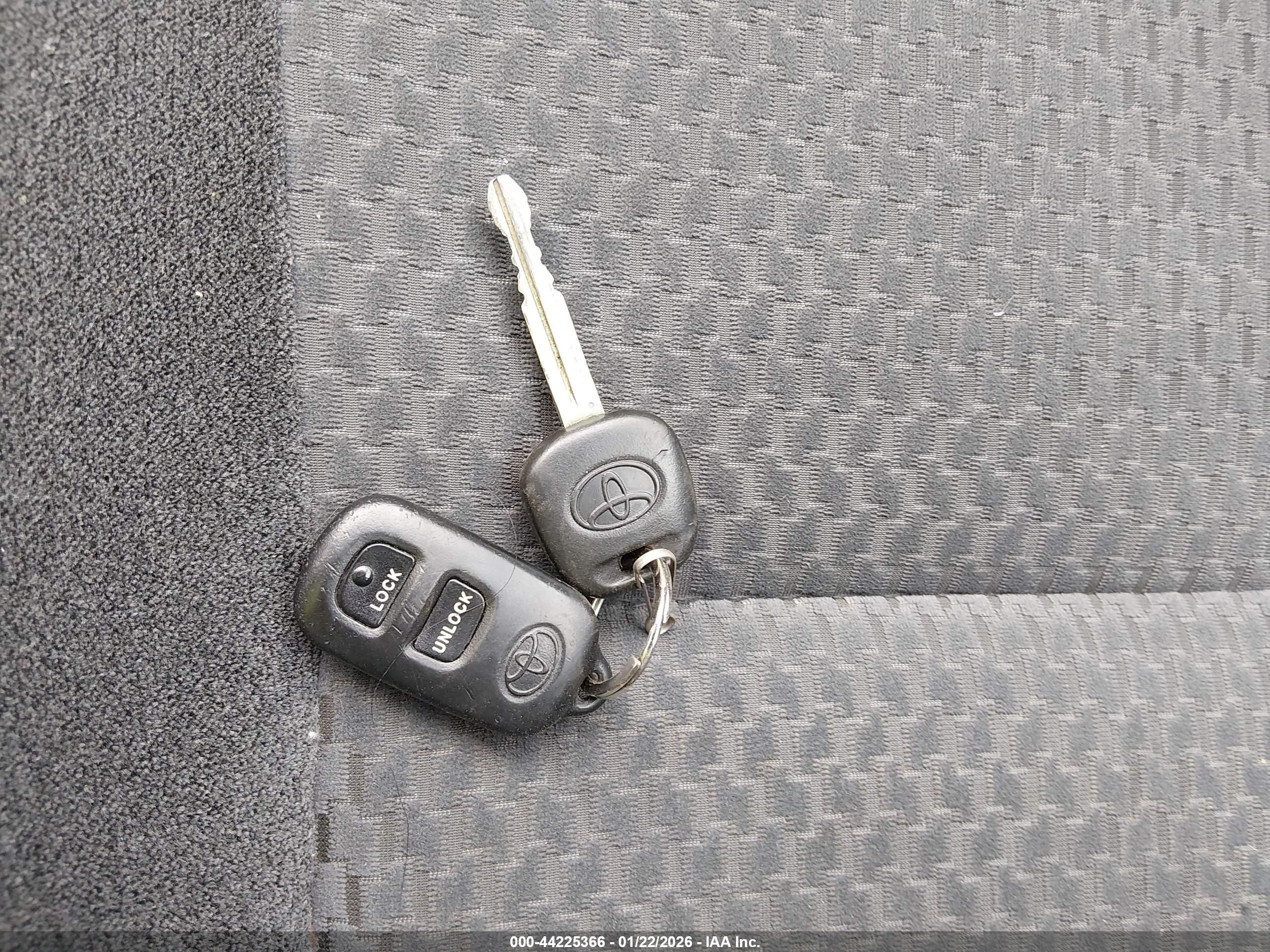 TOYOTA COROLLA image 11