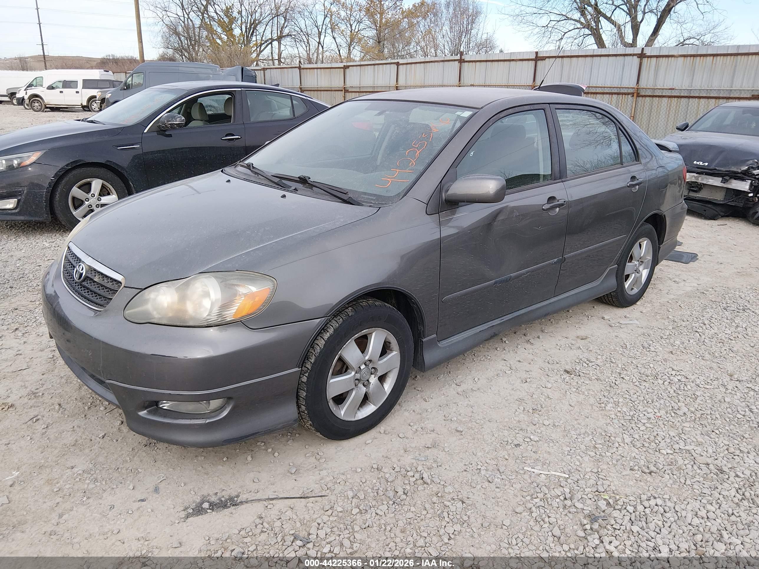 TOYOTA COROLLA image 2
