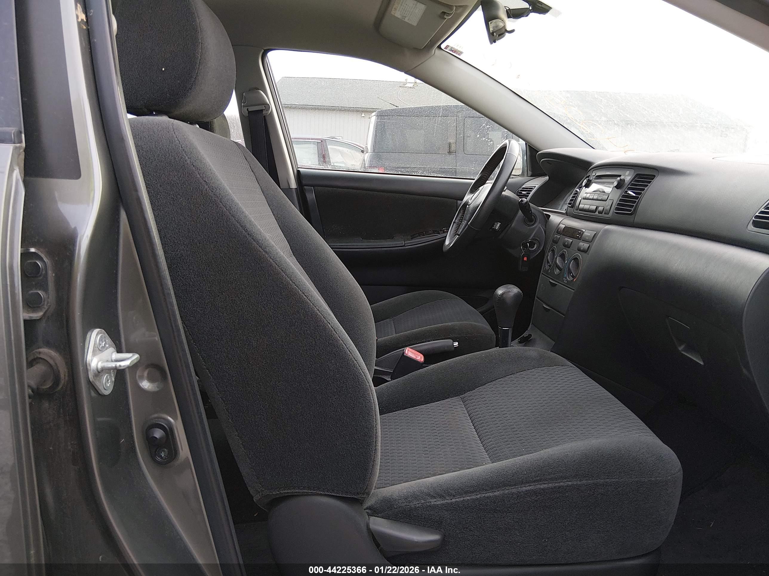 TOYOTA COROLLA image 5