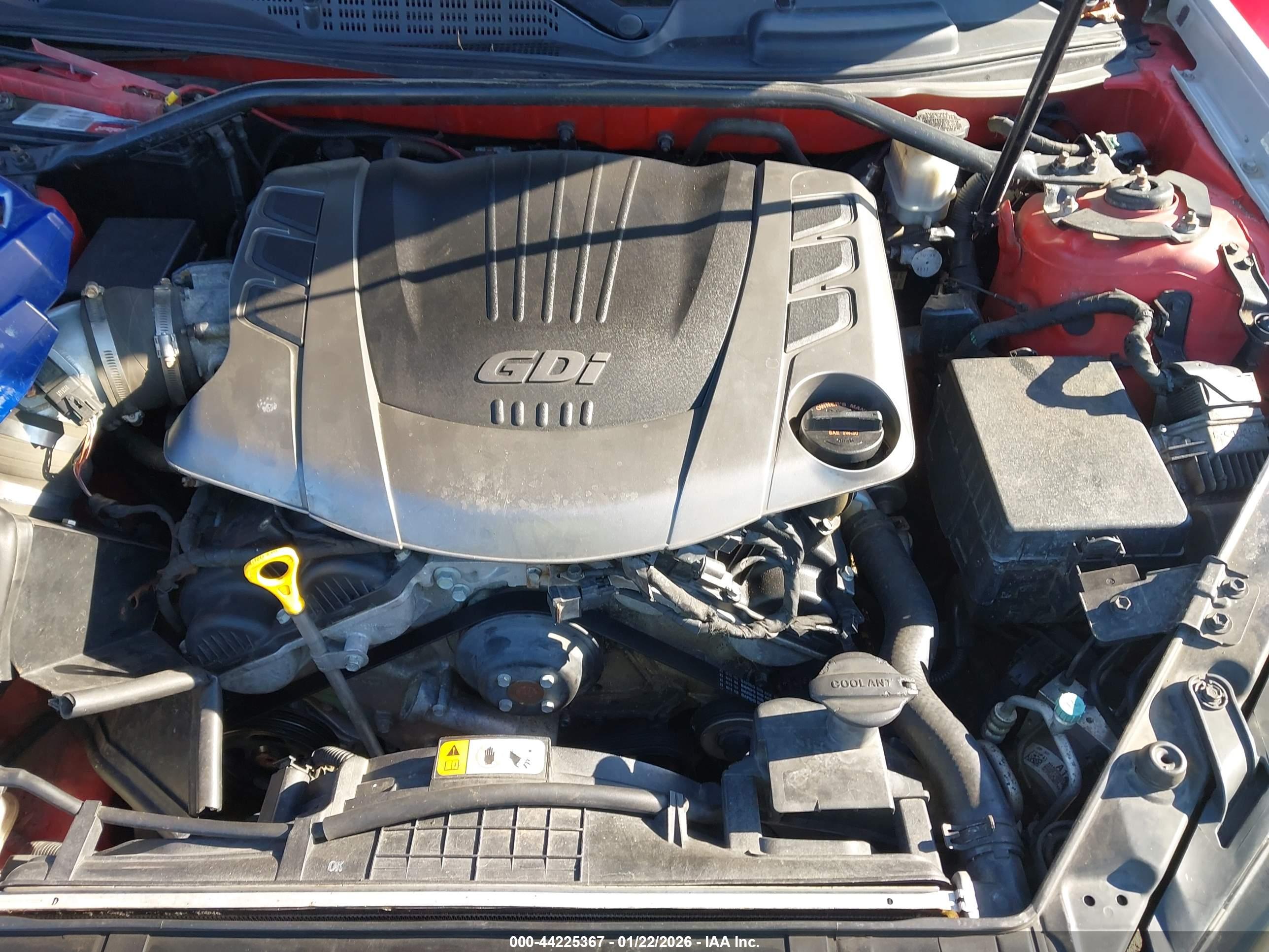 HYUNDAI GENESIS image 10