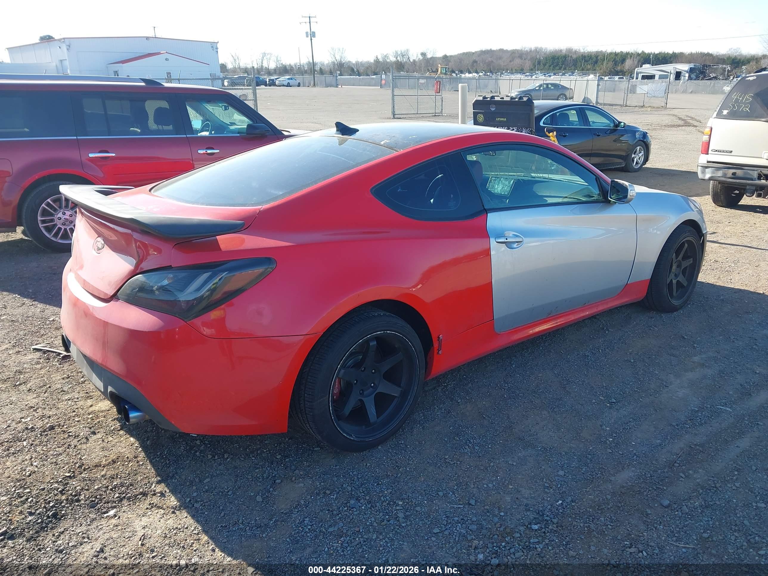 HYUNDAI GENESIS image 4