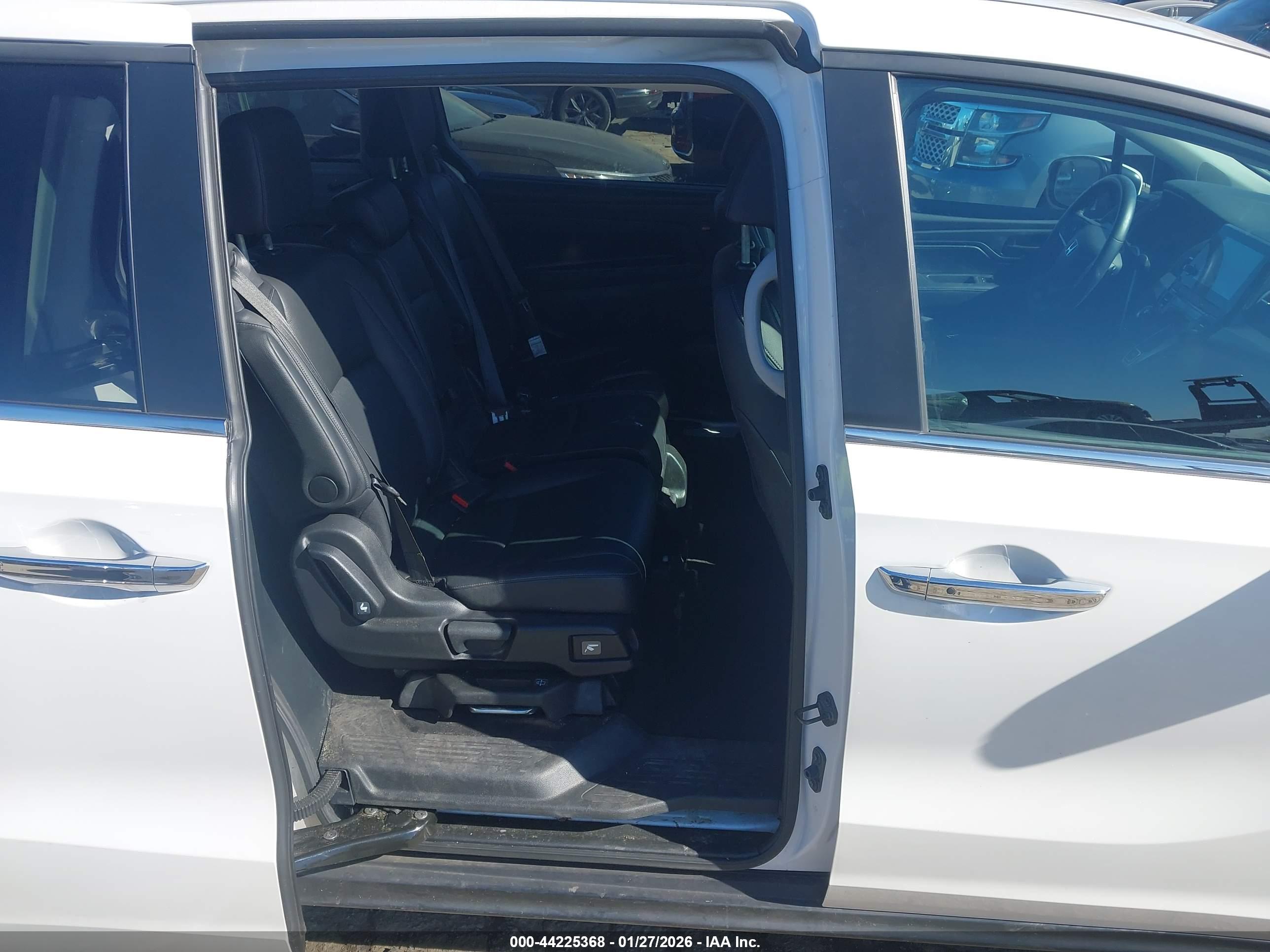 HONDA ODYSSEY image 8