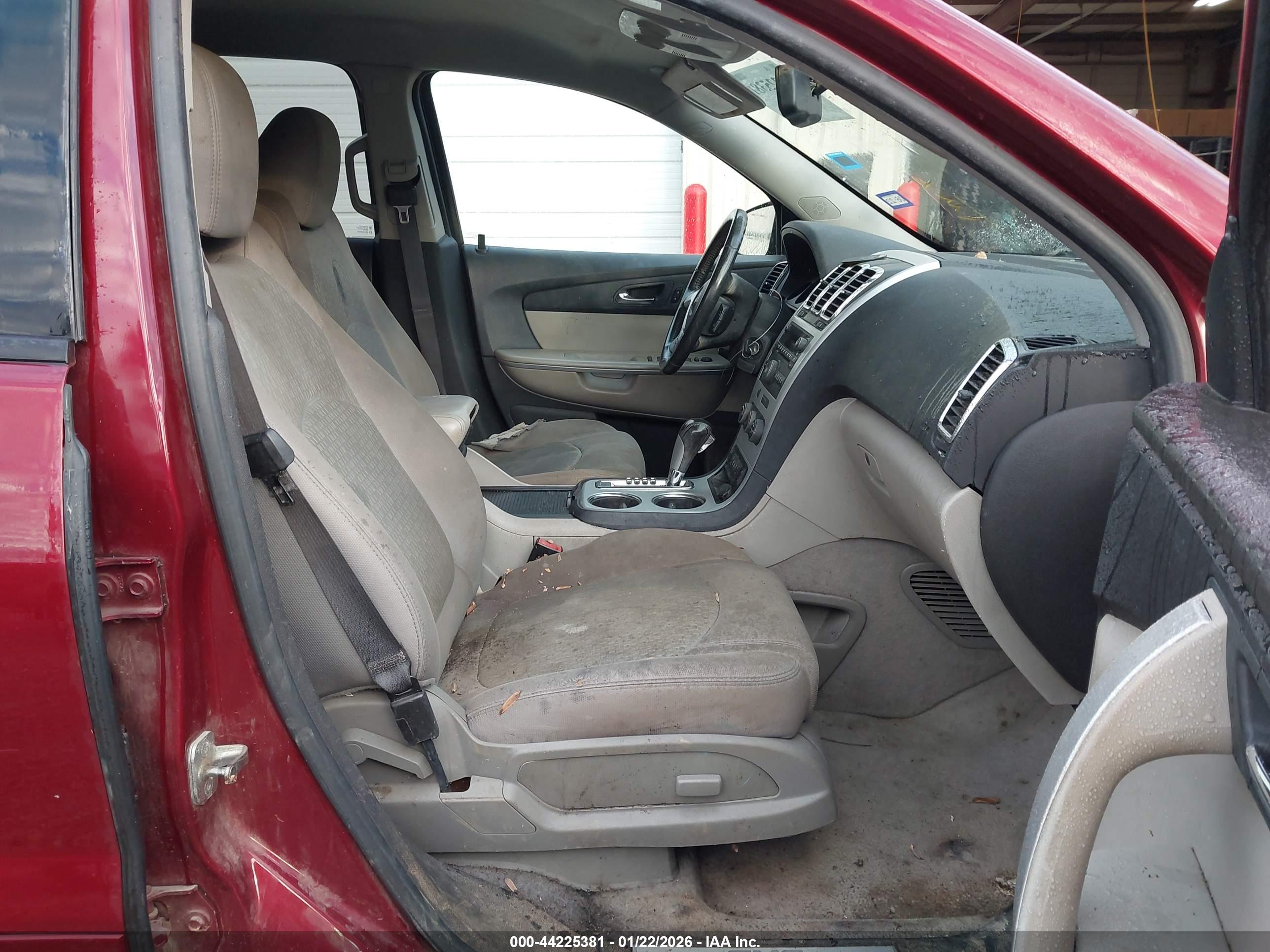 GMC ACADIA image 5