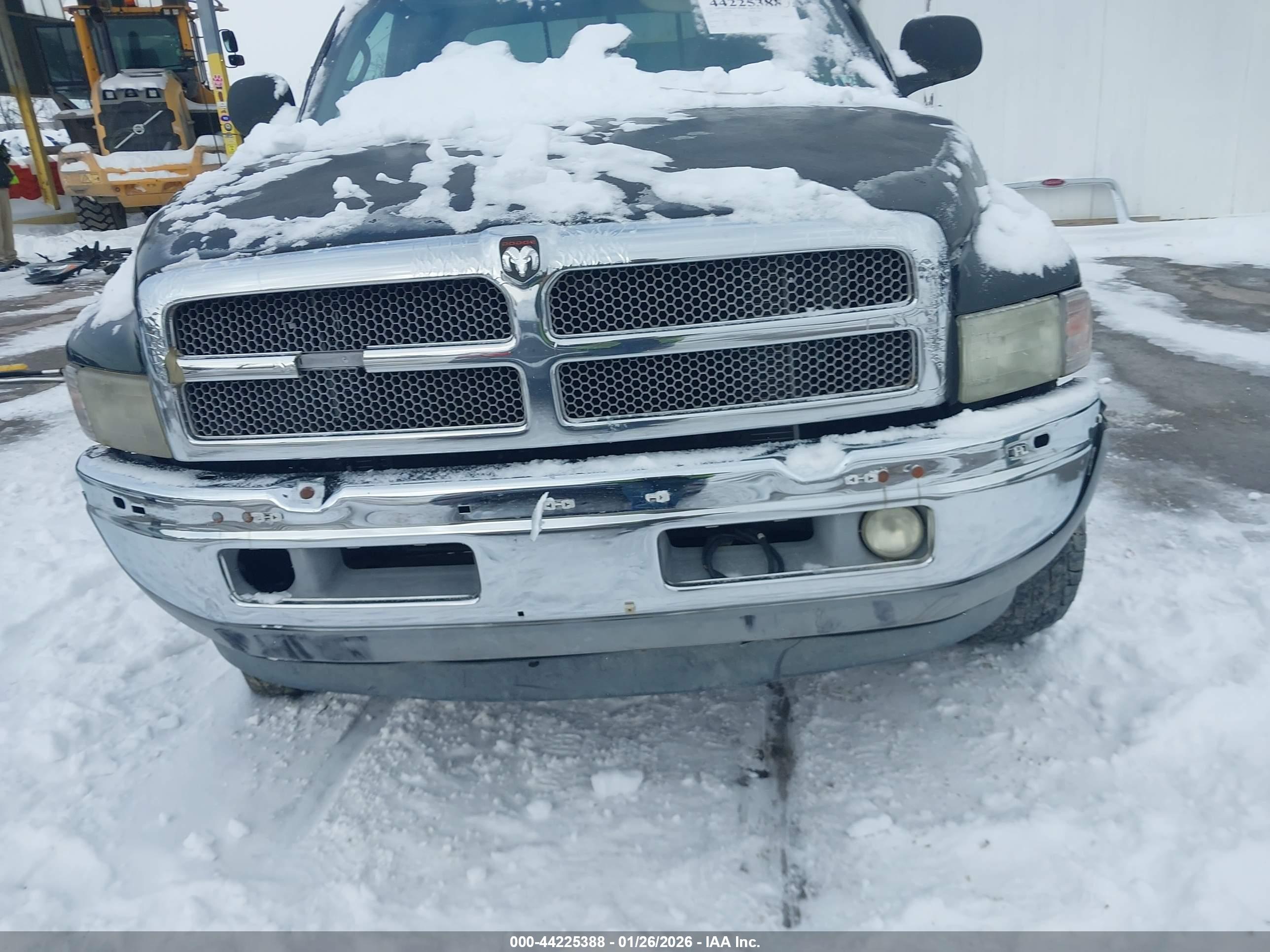 DODGE RAM image 6
