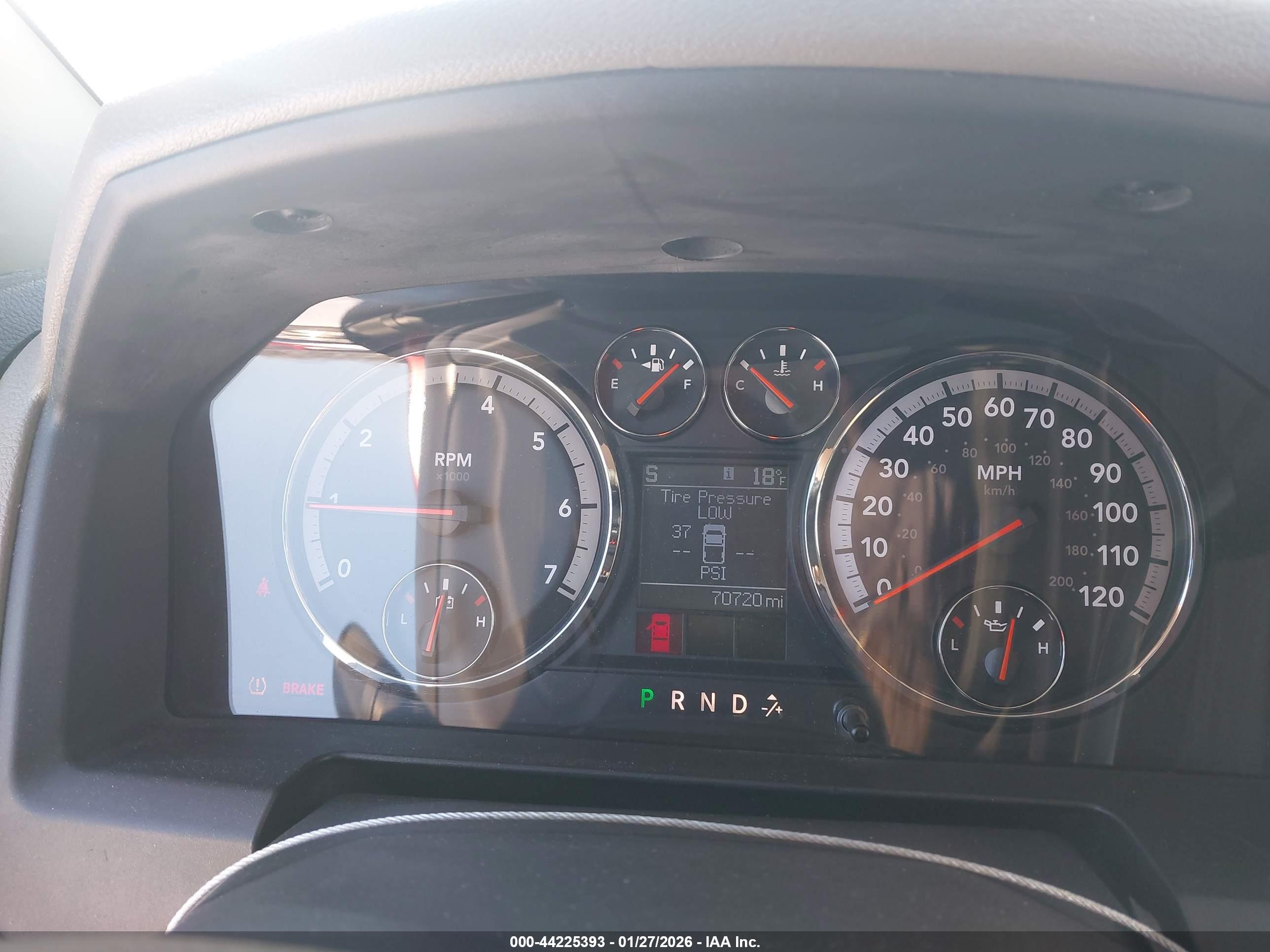 DODGE RAM image 7
