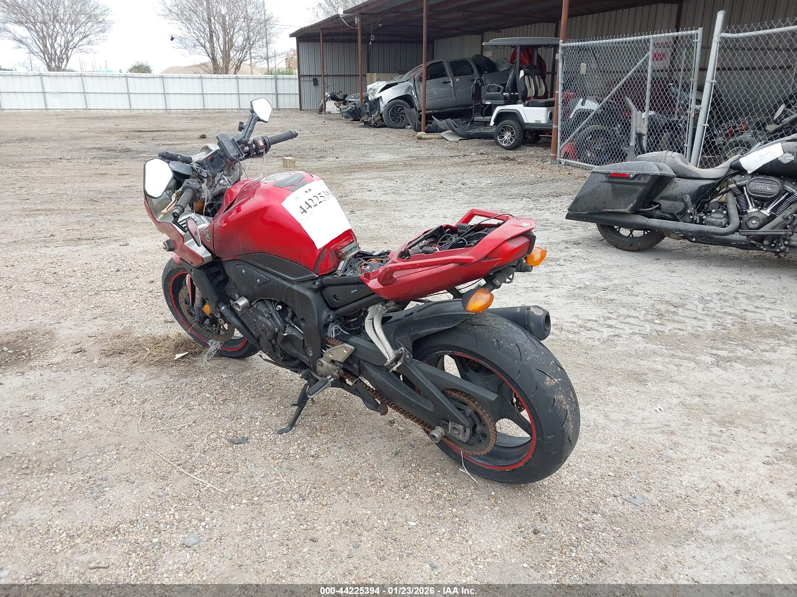 YAMAHA FZ1 image 3