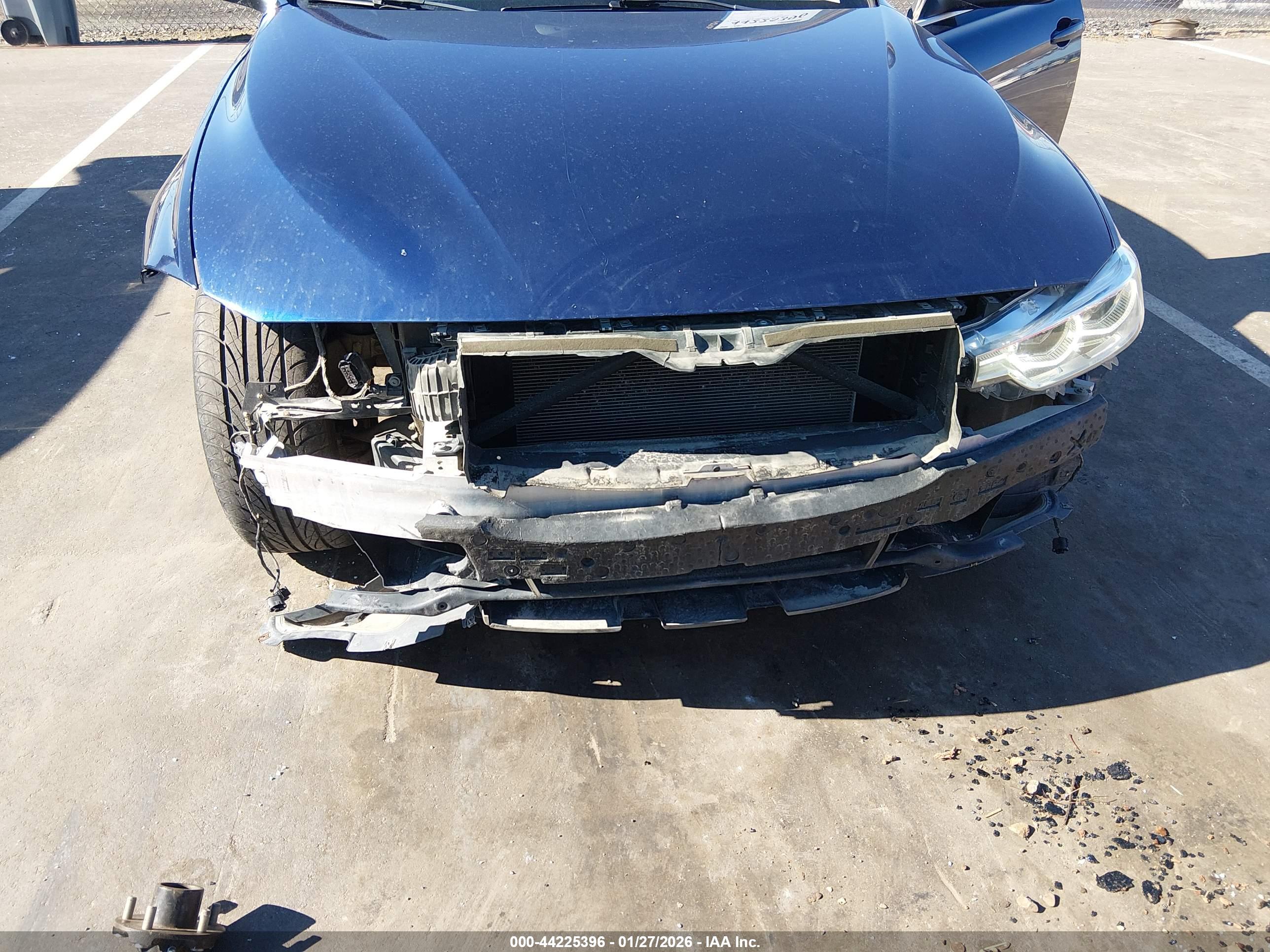 BMW 330I image 6