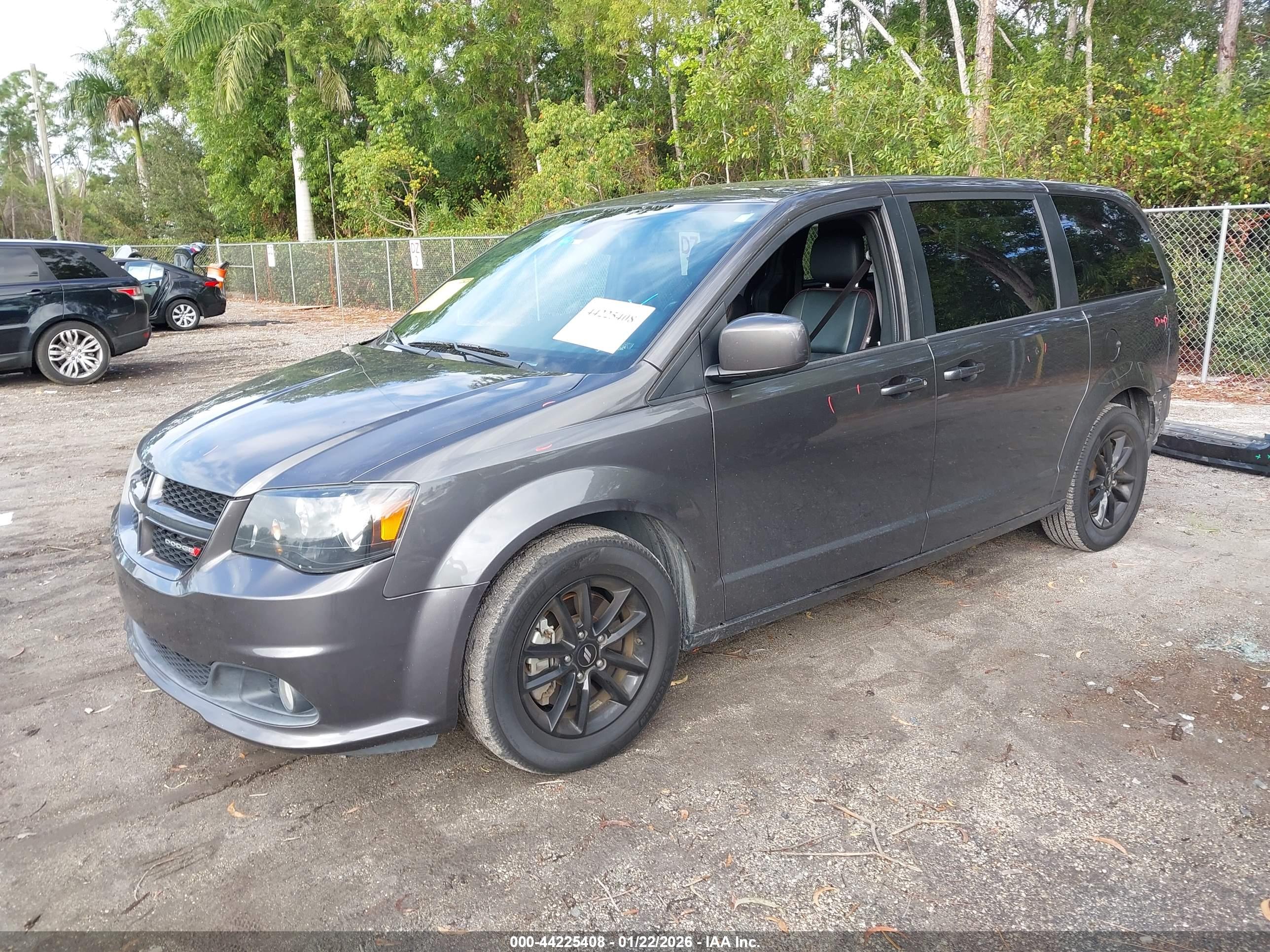 DODGE GRAND image 2