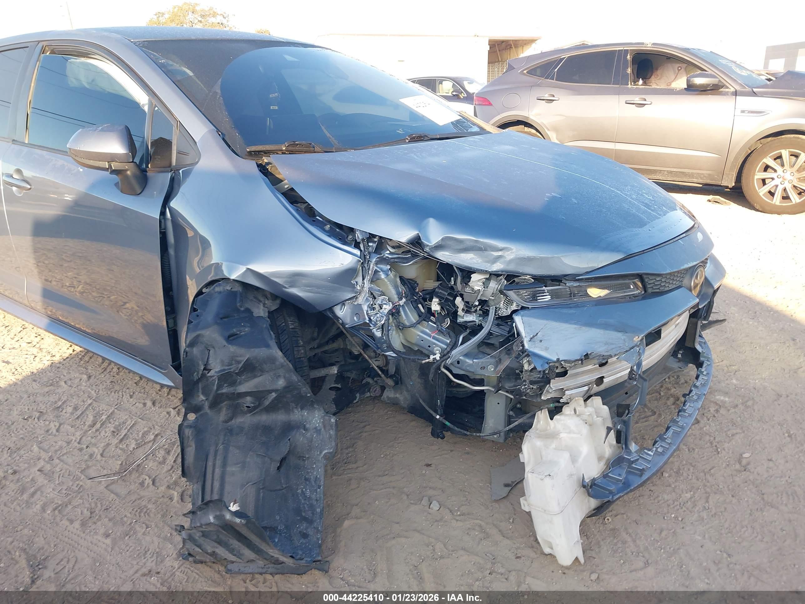 TOYOTA COROLLA image 6