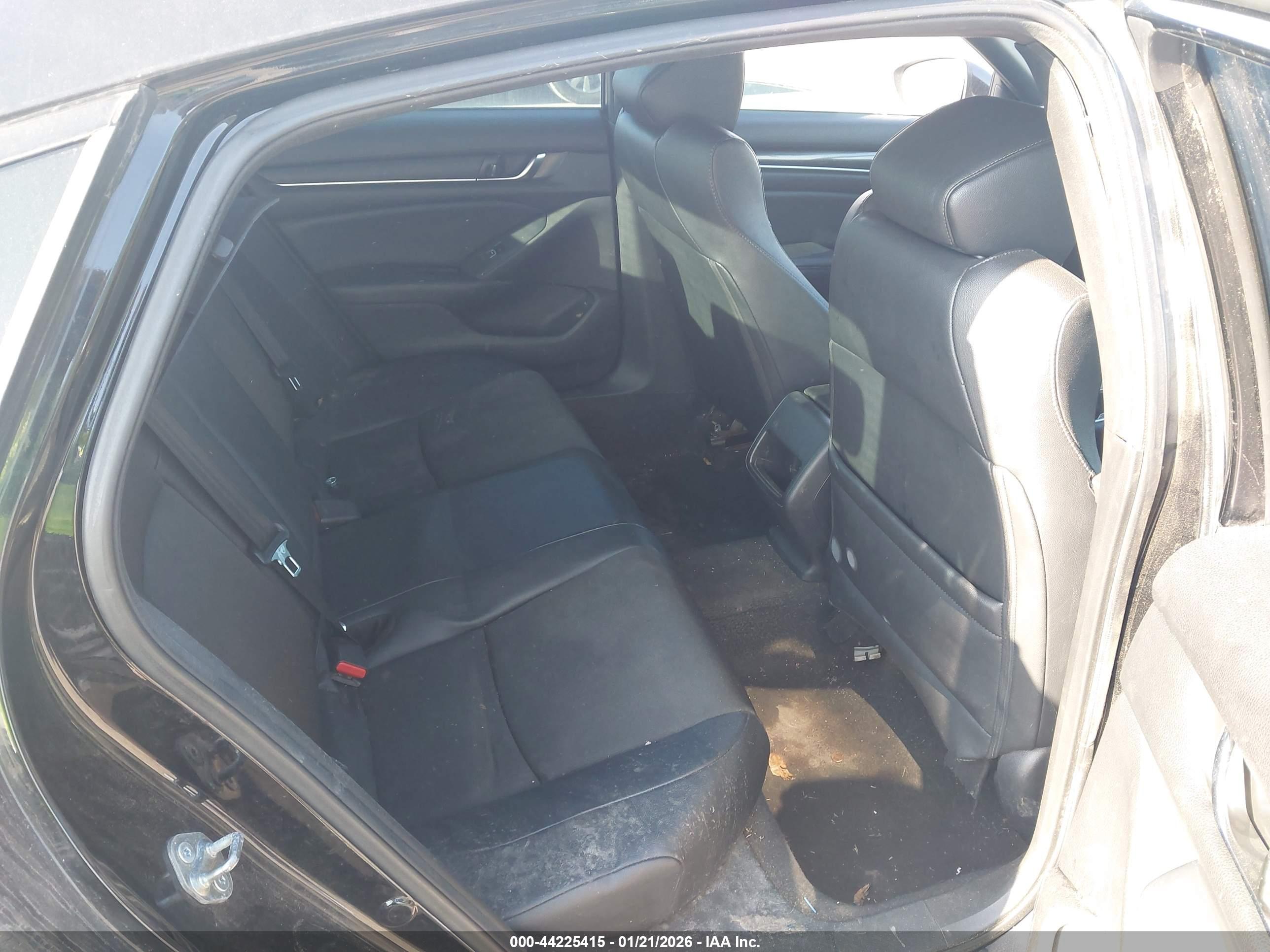 HONDA ACCORD image 8