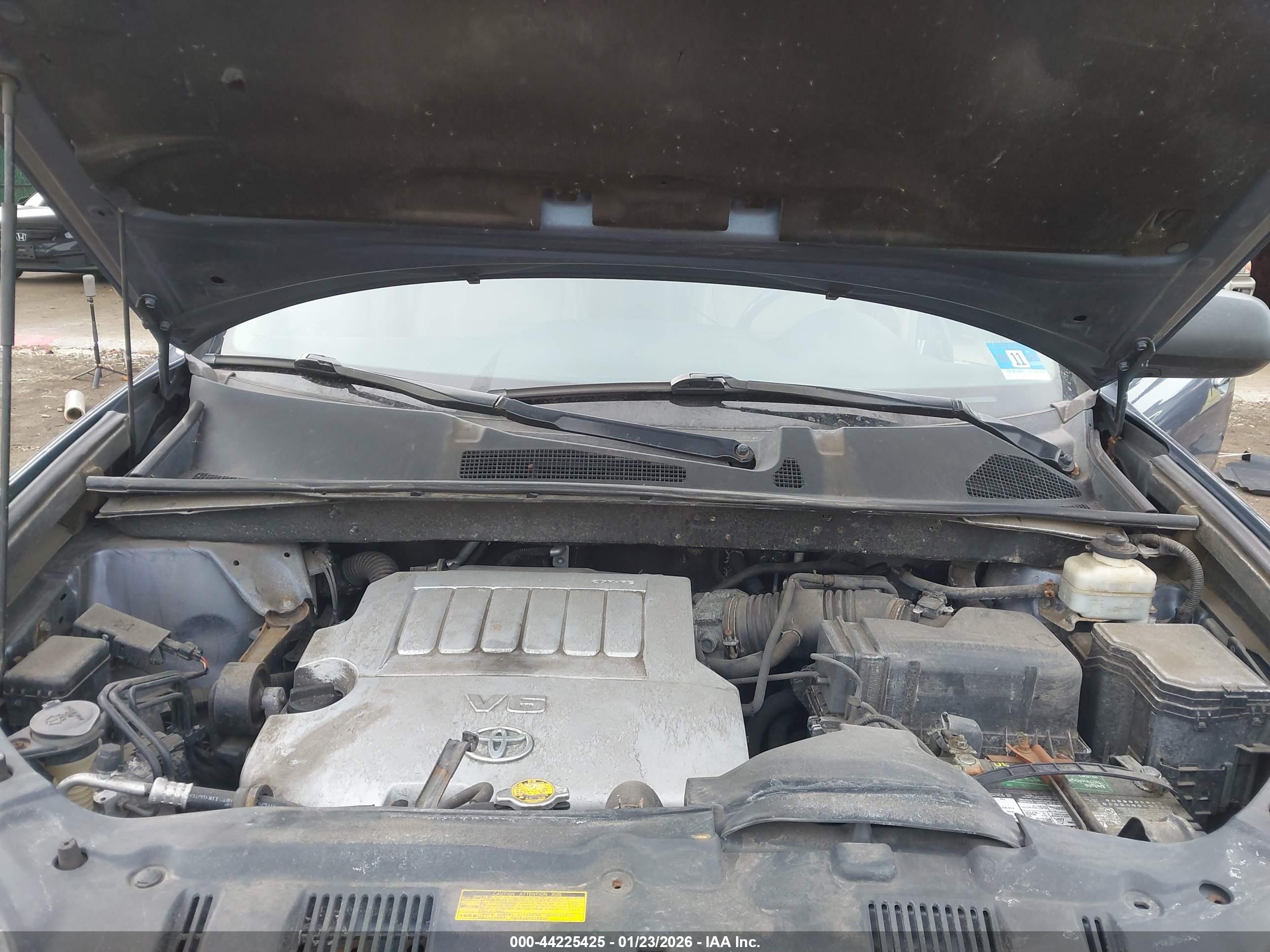 TOYOTA HIGHLANDER image 10