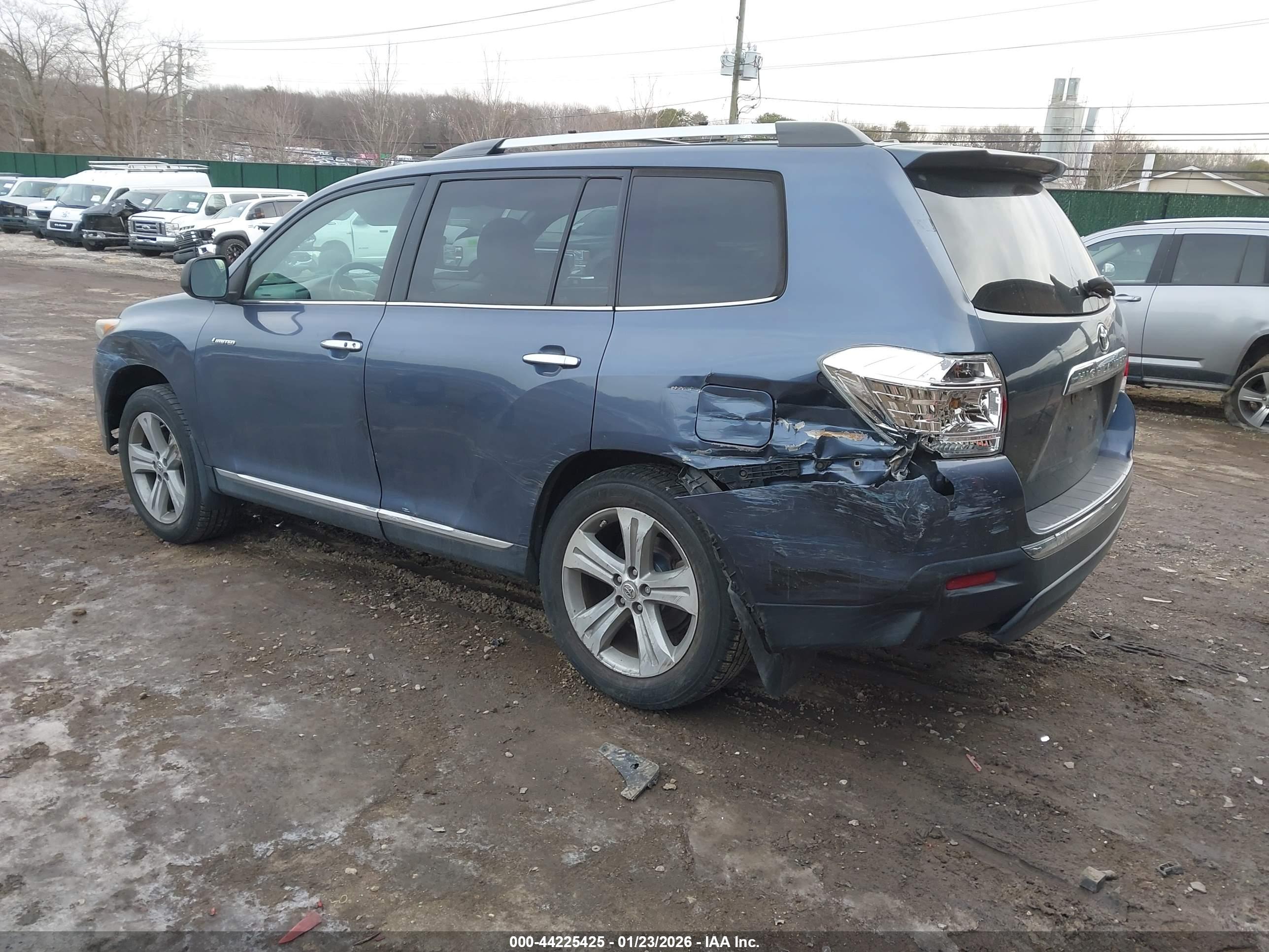 TOYOTA HIGHLANDER image 3