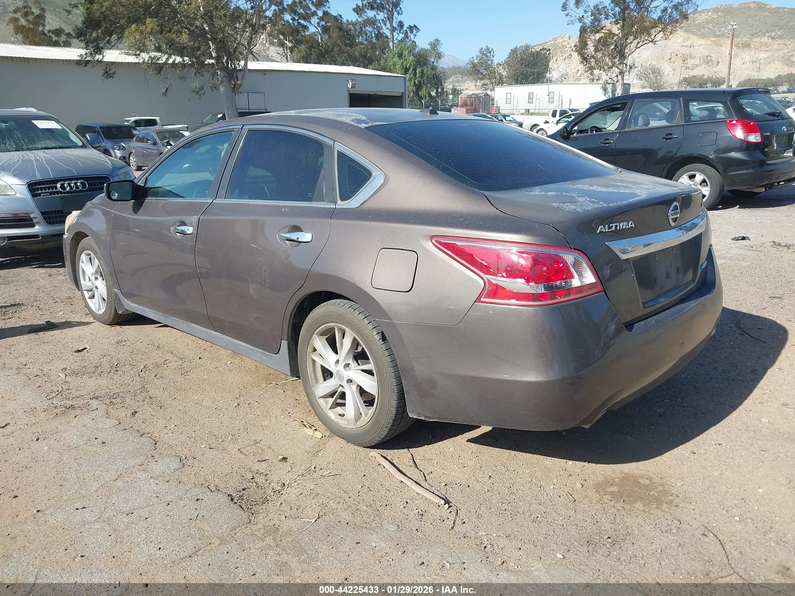 NISSAN ALTIMA image 3