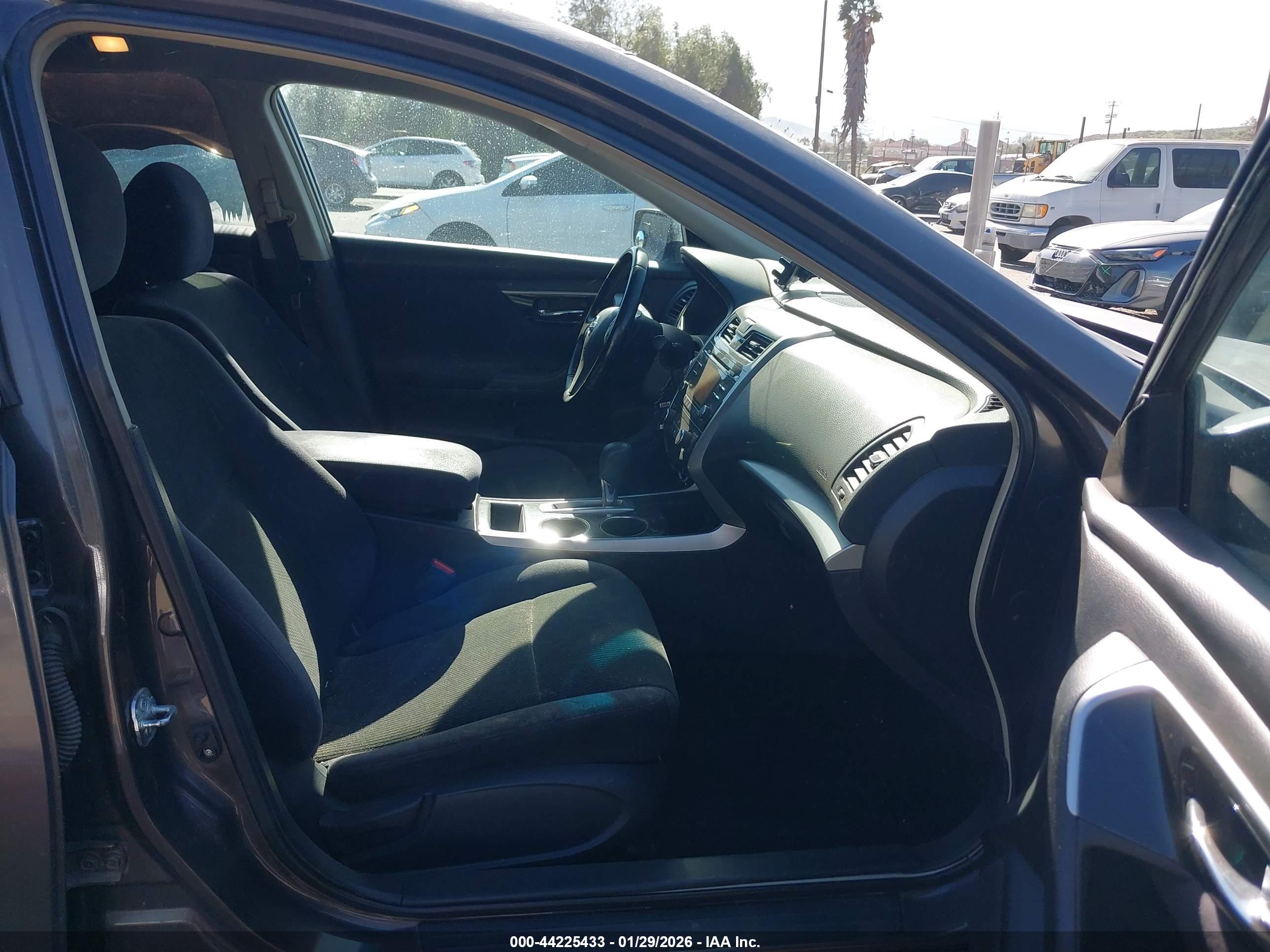 NISSAN ALTIMA image 5