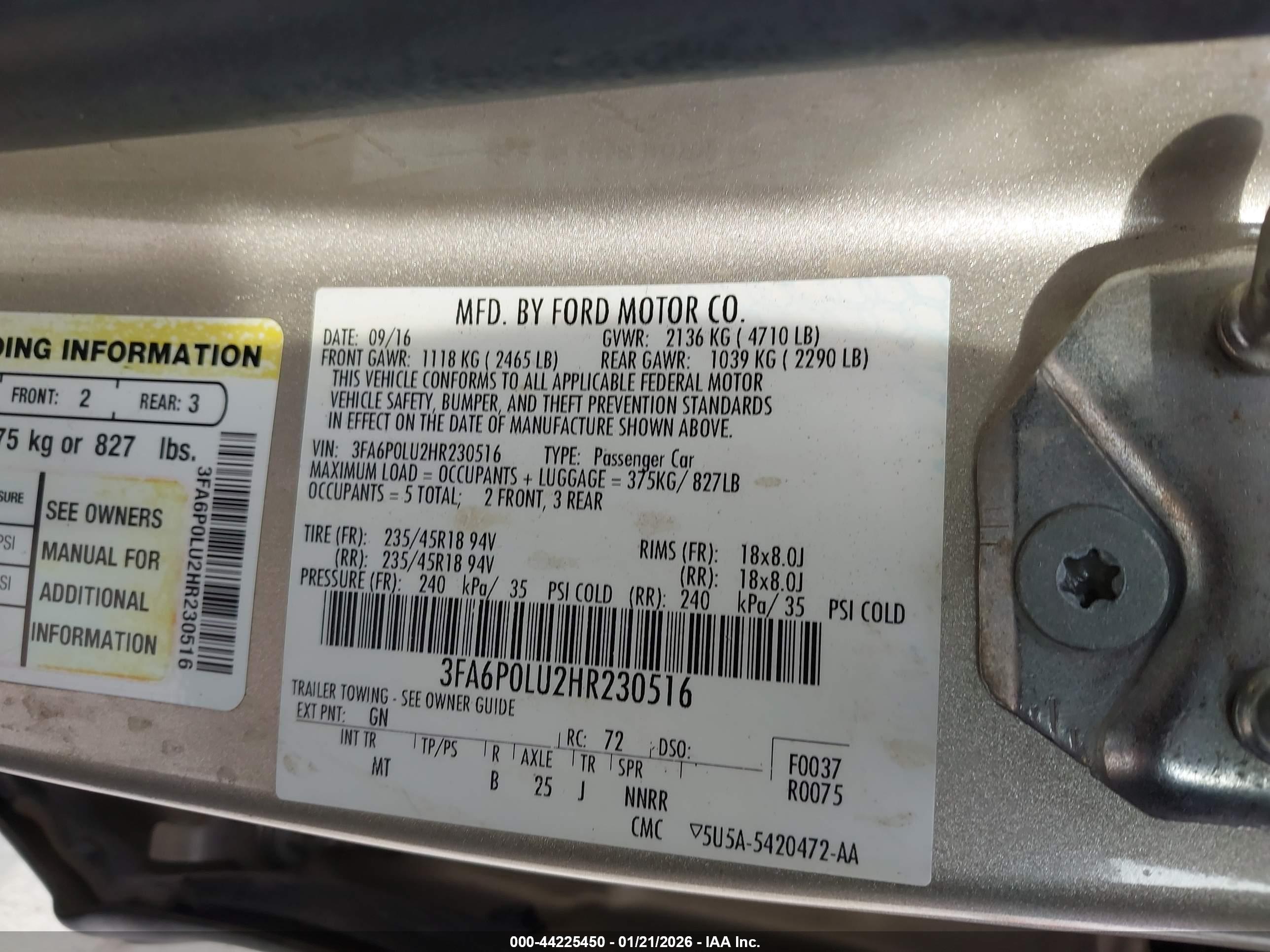 FORD FUSION image 9